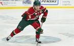 Wild re-sgns defenseman Belpedio to two-way contract