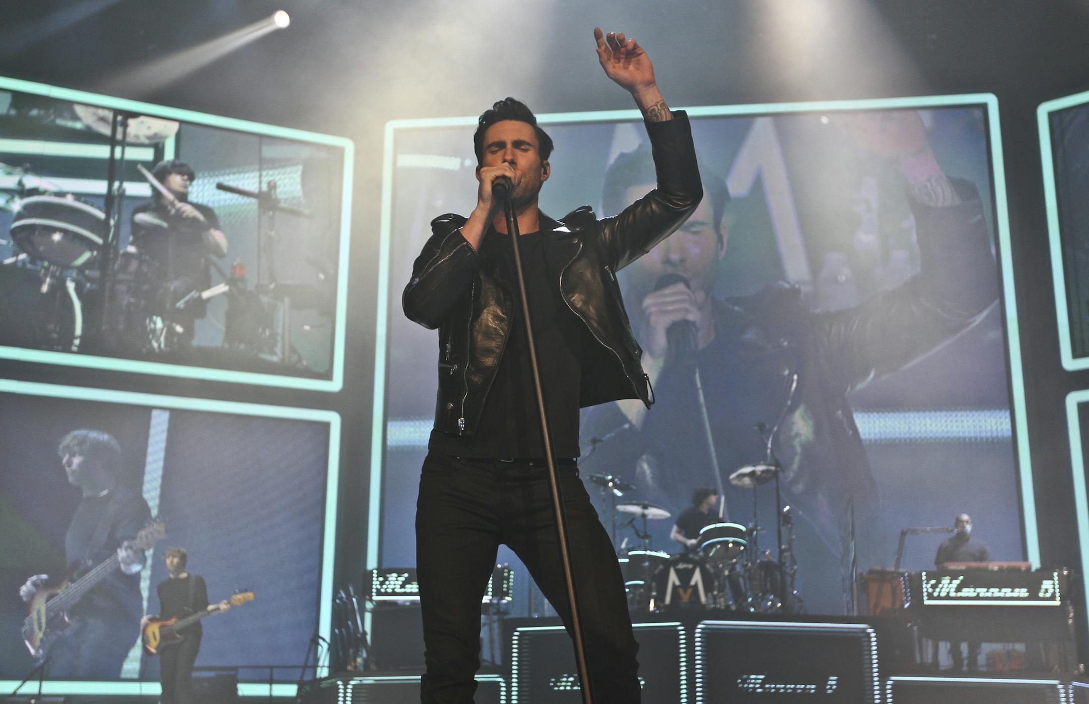 Adam Levine of Maroon 5 performed at the Xcel Energy Center on Monday, March 4, 2013, St. Paul, Minn. ] (RENEE JONES SCHNEIDER * reneejones@startribune.com)