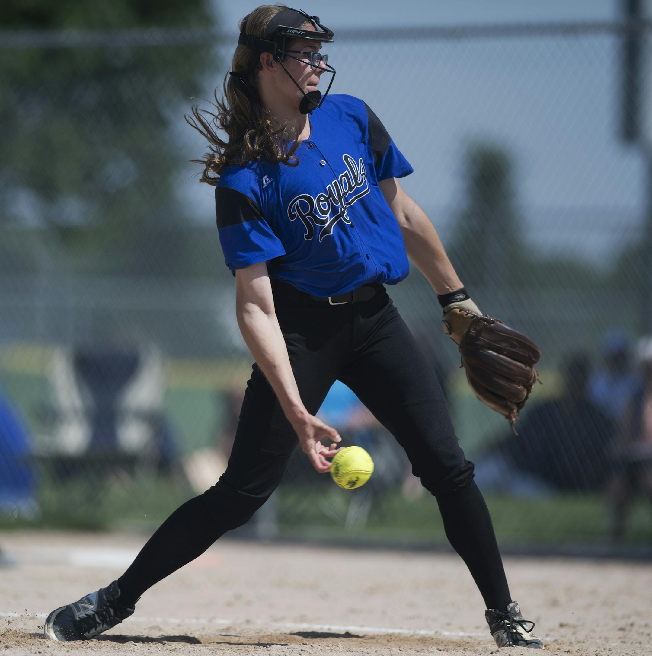 Woodbury pitcher Ashley Mickschl (32) throws in the third inning. Buffalo defeated Woodbury 3-1 in the state high softball tournament on Thursday. ] Isaac Hale ï isaac.hale@startribune.com Teams from across Minnesota met at Caswell Park in North Mankato on Thursday, June 9, 2016, to compete in the State Girls Softball Tournament Semifinals.