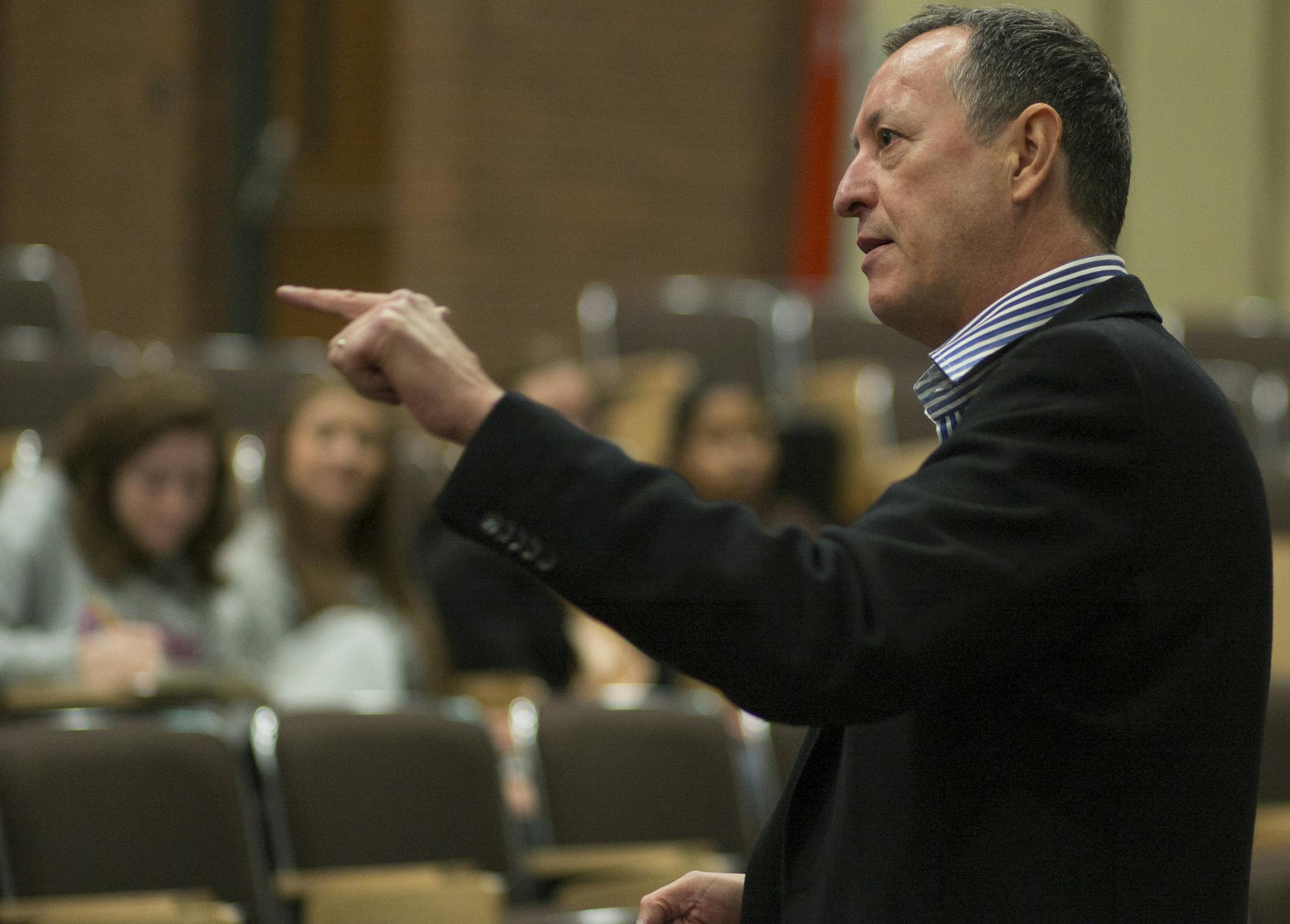 David Beurle, a consultant from Ireland, presented potential visions of urban planning for the city of Edina.] On October 6, 2014 at Edina H.S. where City planners presented a forward-looking vision of the city to the people who may be living in 20 years from now. ].Richard Tsong-Taatarii/rtsong- taatarii@startribune.com