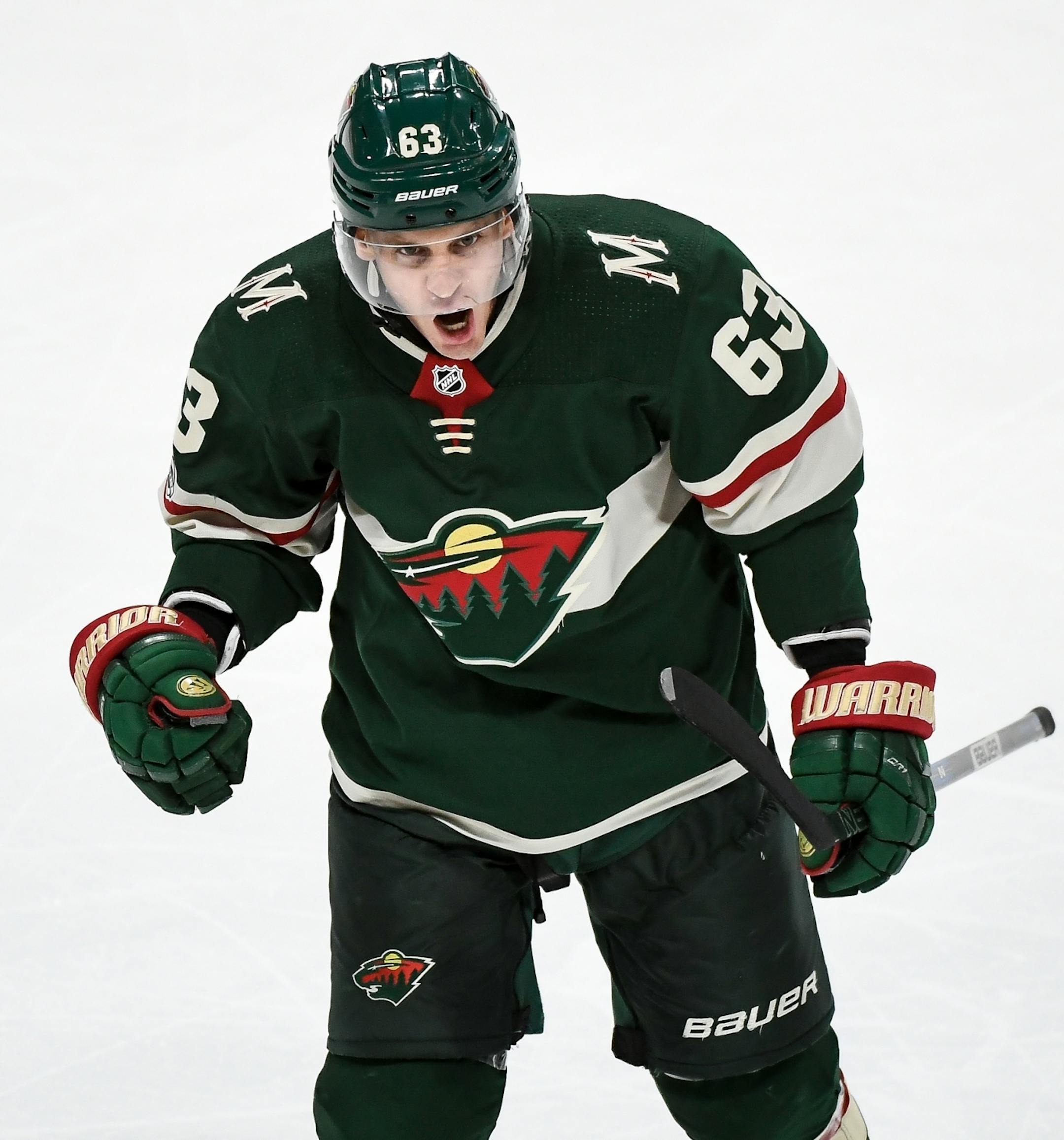 Minnesota Wild left wing Tyler Ennis (63) celebrated after scoring a power play goal in the second period against the Columbus Blue Jackets.