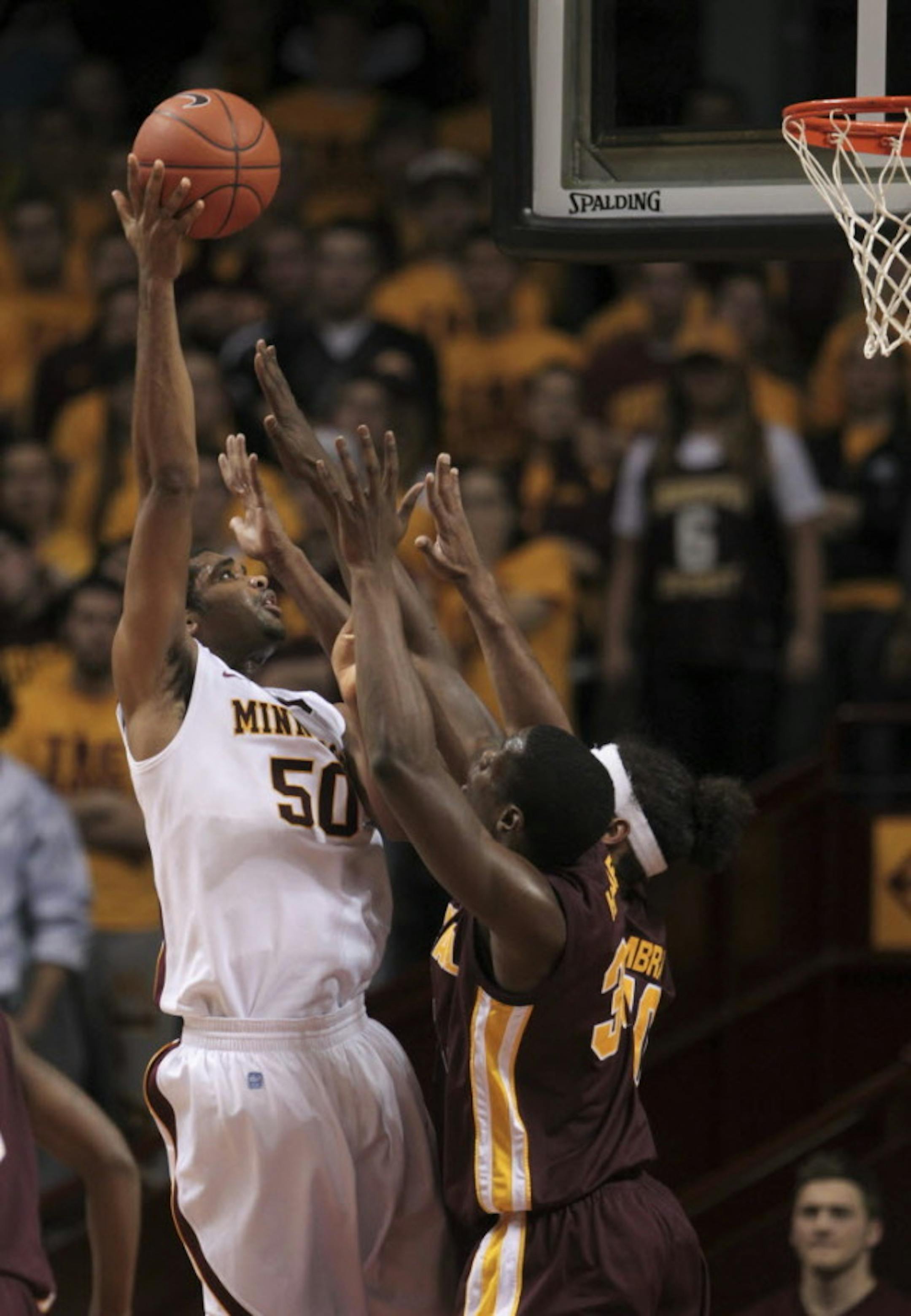 Sampson sparked a run in the first half, but the Gophers couldn't hold on.