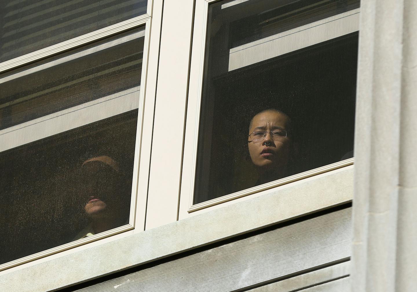 Students called down to a crowd of about 40 supporters gathered outside of Morrill Hall. ] Mark Vancleave - mark.vancleave@startribune.com * Student protesters with the group Who's Diversity? occupied the offices of University of Minnesota president Eric Kaler on Monday, Feb. 9, 2015.