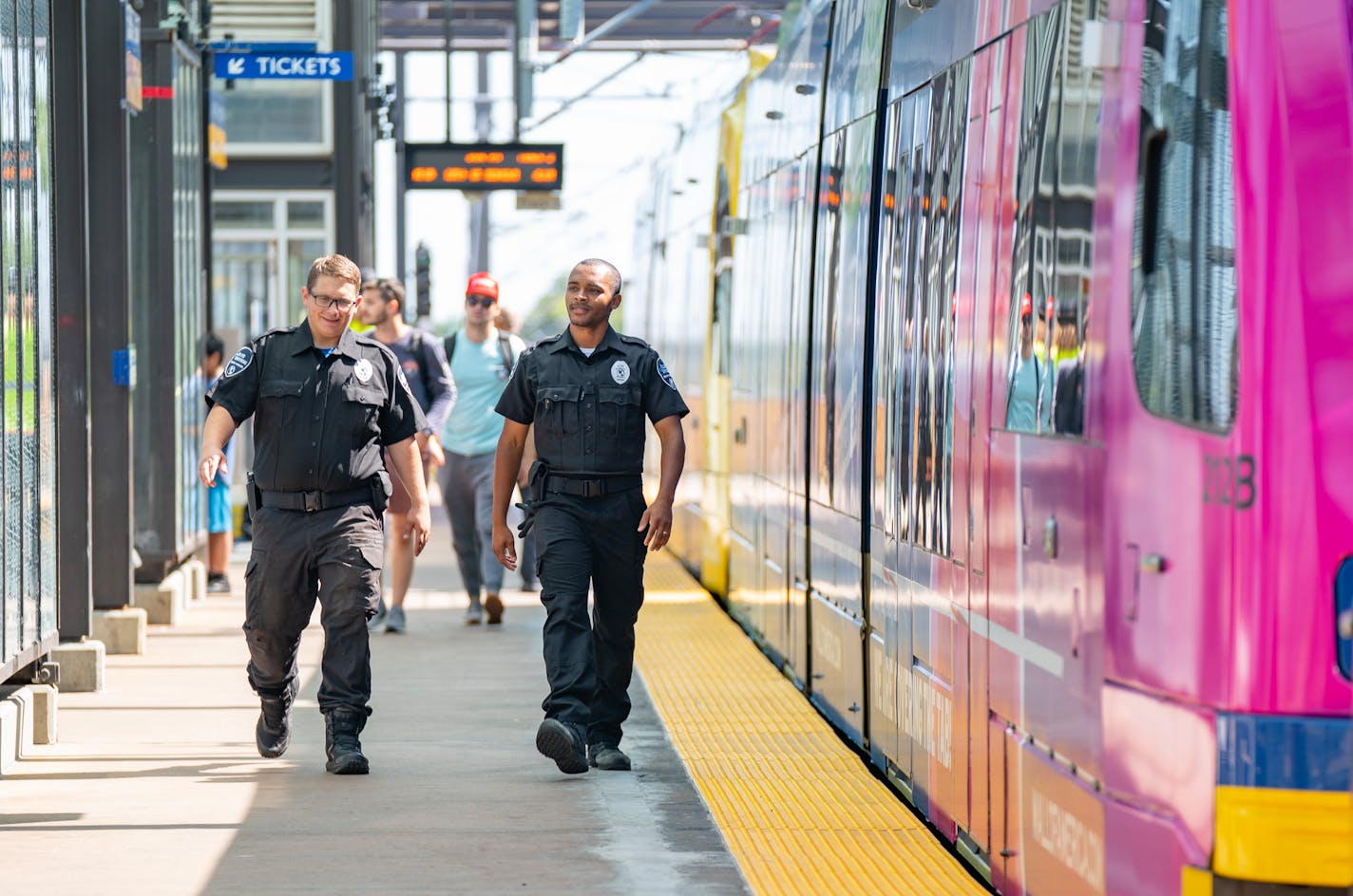 Tuesday, Aug. 15, 2023, at the Lake Street/Midtown Blue Line station in Minneapolis. ]