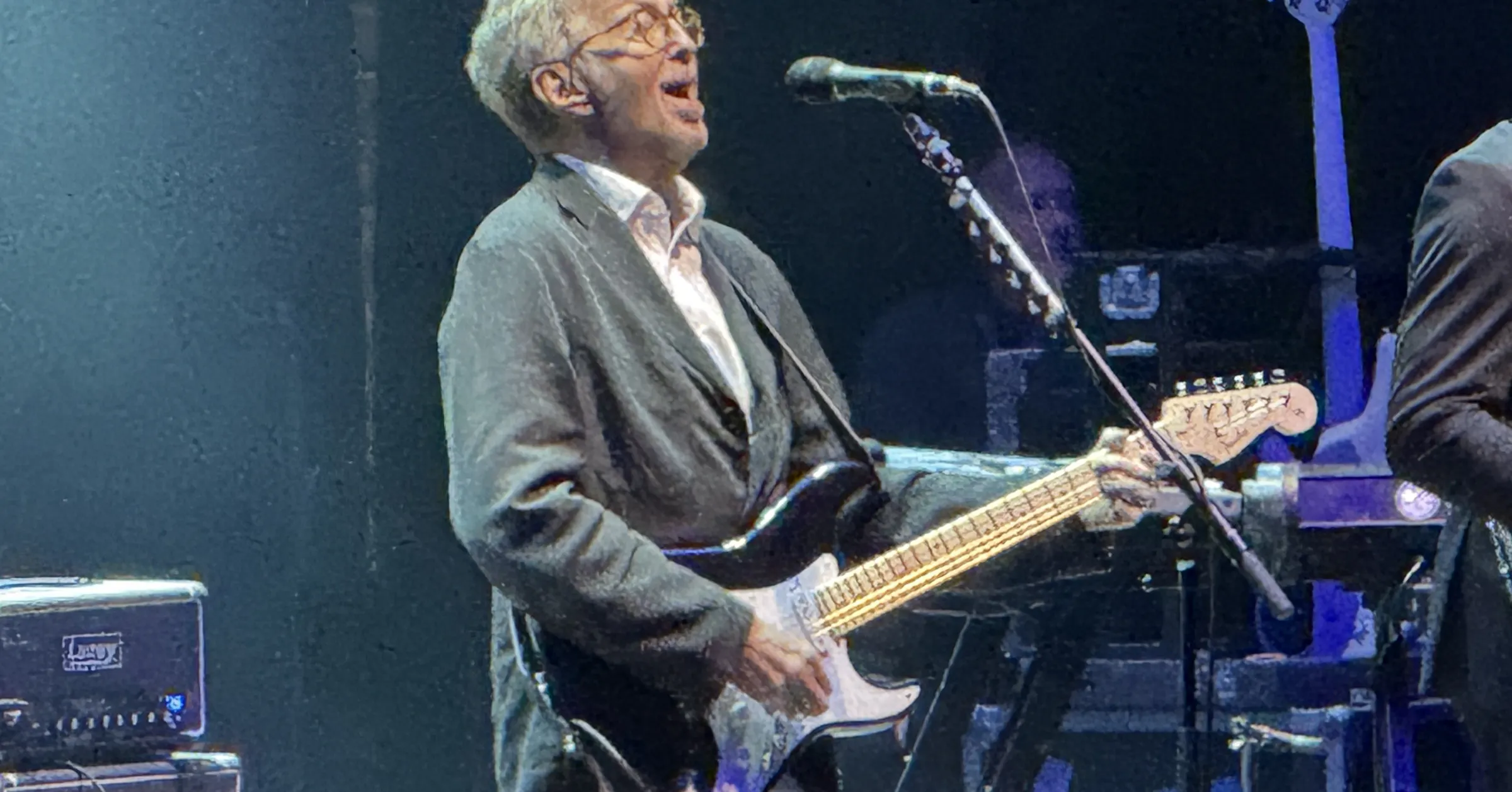 A quiet Eric Clapton makes for a wonderful night in St. Paul