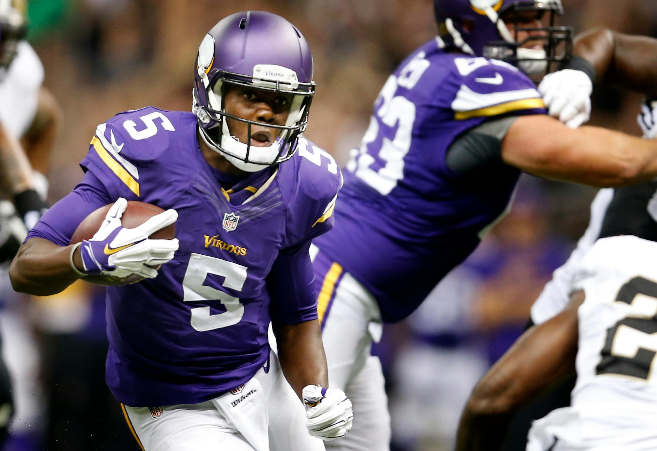 Minnesota Vikings rookie quarterback Teddy Bridgewater (5) during a run in the second quarter. Bridgewater replaced injured starting quarterback Matt Cassel in the second quarter. ] CARLOS GONZALEZ cgonzalez@startribune.com - September 21 , 2014 , New Orleans, LA, Mercedes Benz Superdome, NFL, Minnesota Vikings vs. New Orleans Saints