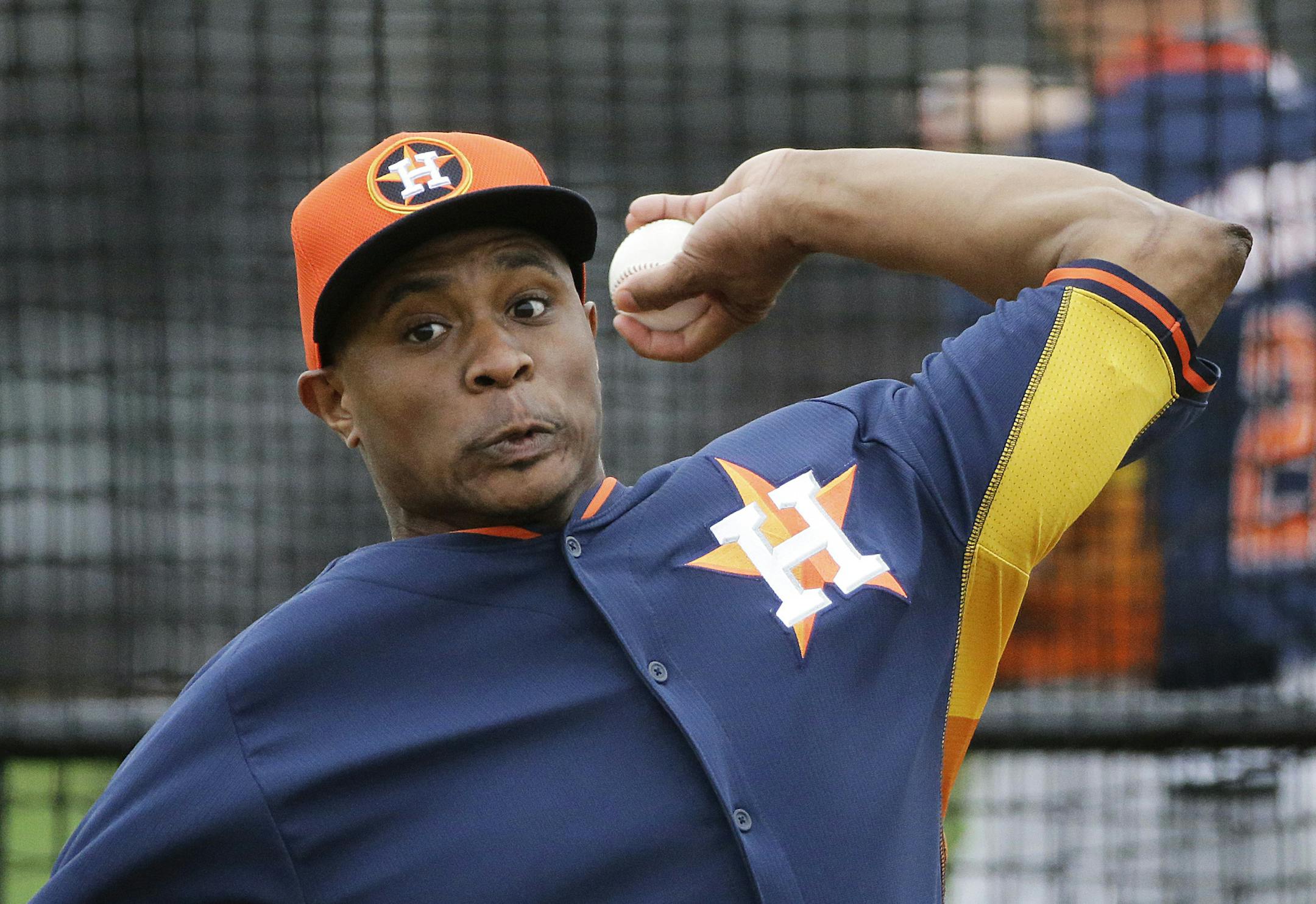 Reliever Tony Sipp is on the Twins' radar but might cost $6 million.