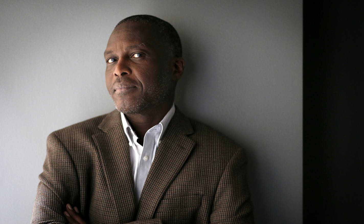 Hector Bruce poses for a portrait. ] (Leila Navidi/Star Tribune) leila.navidi@startribune.com BACKGROUND INFORMATION: Tuesday, April 19, 2016 at the Star Tirbune photo studio in Minneapolis. Hector Bruce, of Burnsville, recently returned from a volunteer trip to Cuba, where he and a team helped install a water system that brings much-needed clean water to people there.
