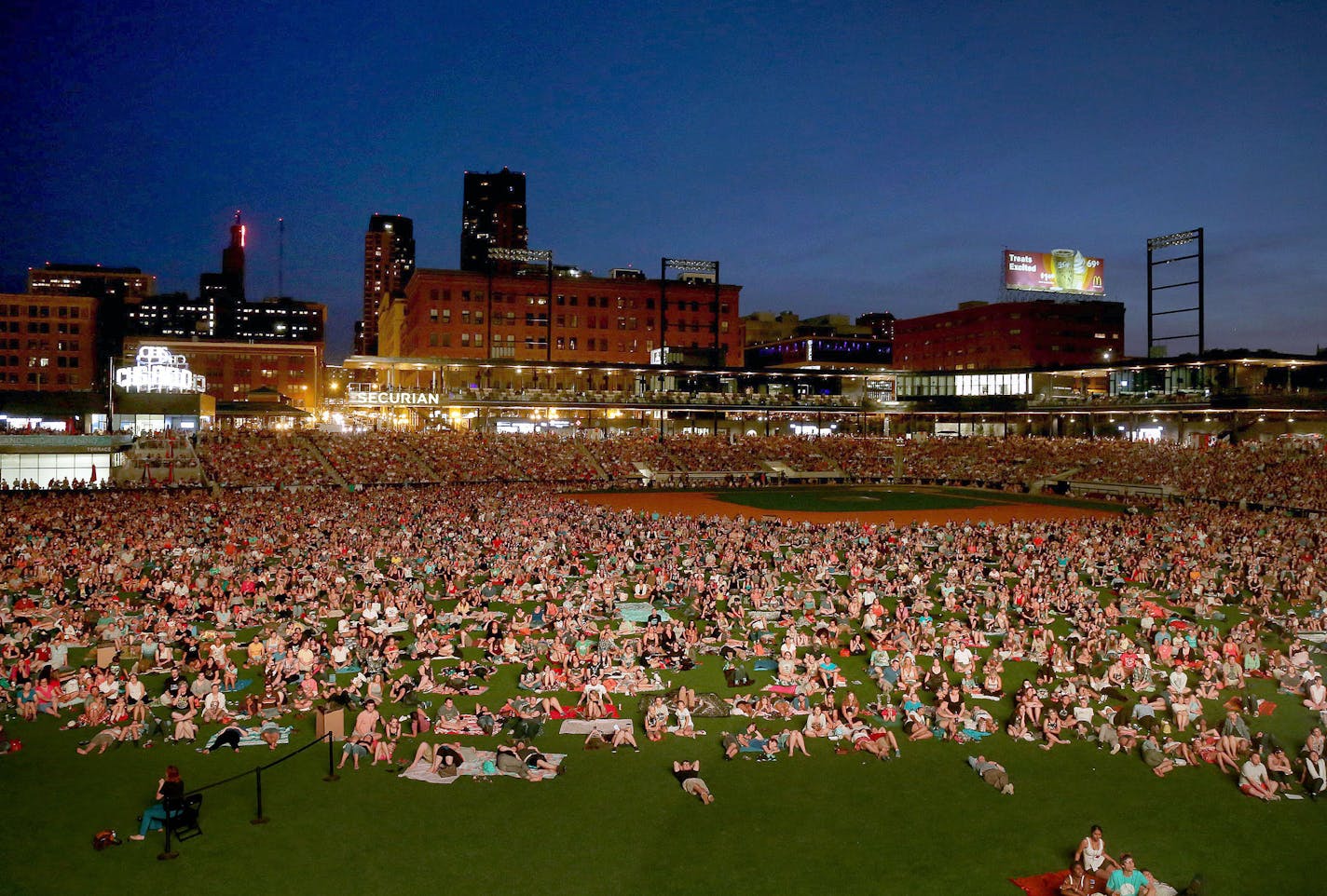 The sold out crowd during the Cat Video Festival hosted by the Walker Arts Center. ] (KYNDELL HARKNESS/STAR TRIBUNE) kyndell.harkness@startribune.com Cat video festival at CHS Field in St Pauls, Min., Wednesday August 12, 2015. ORG XMIT: MIN1508122144460165