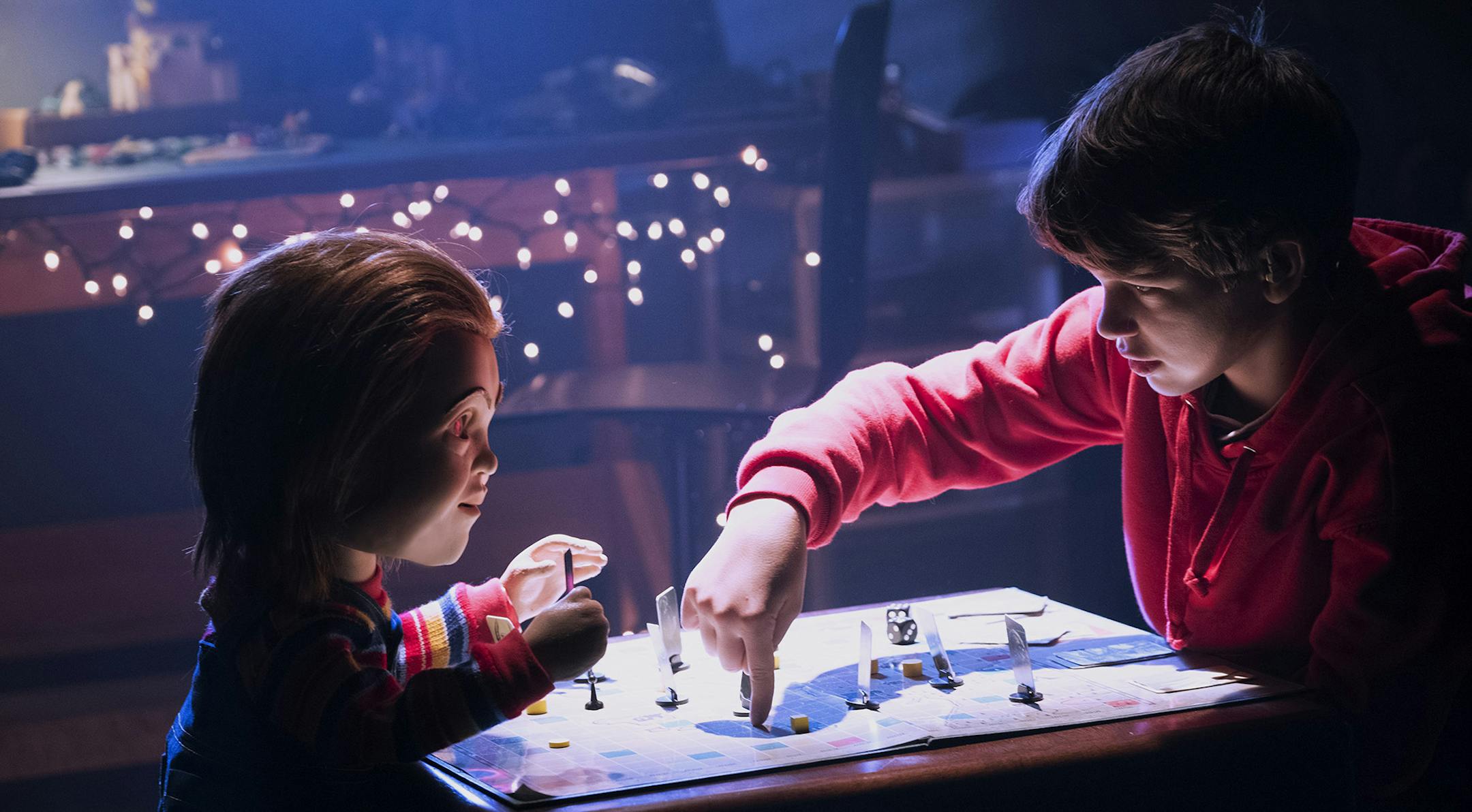 Chucky and Gabriel Bateman in the film "Child's Play." (Eric Milner/Orion Pictures/TNS) ORG XMIT: 1312934