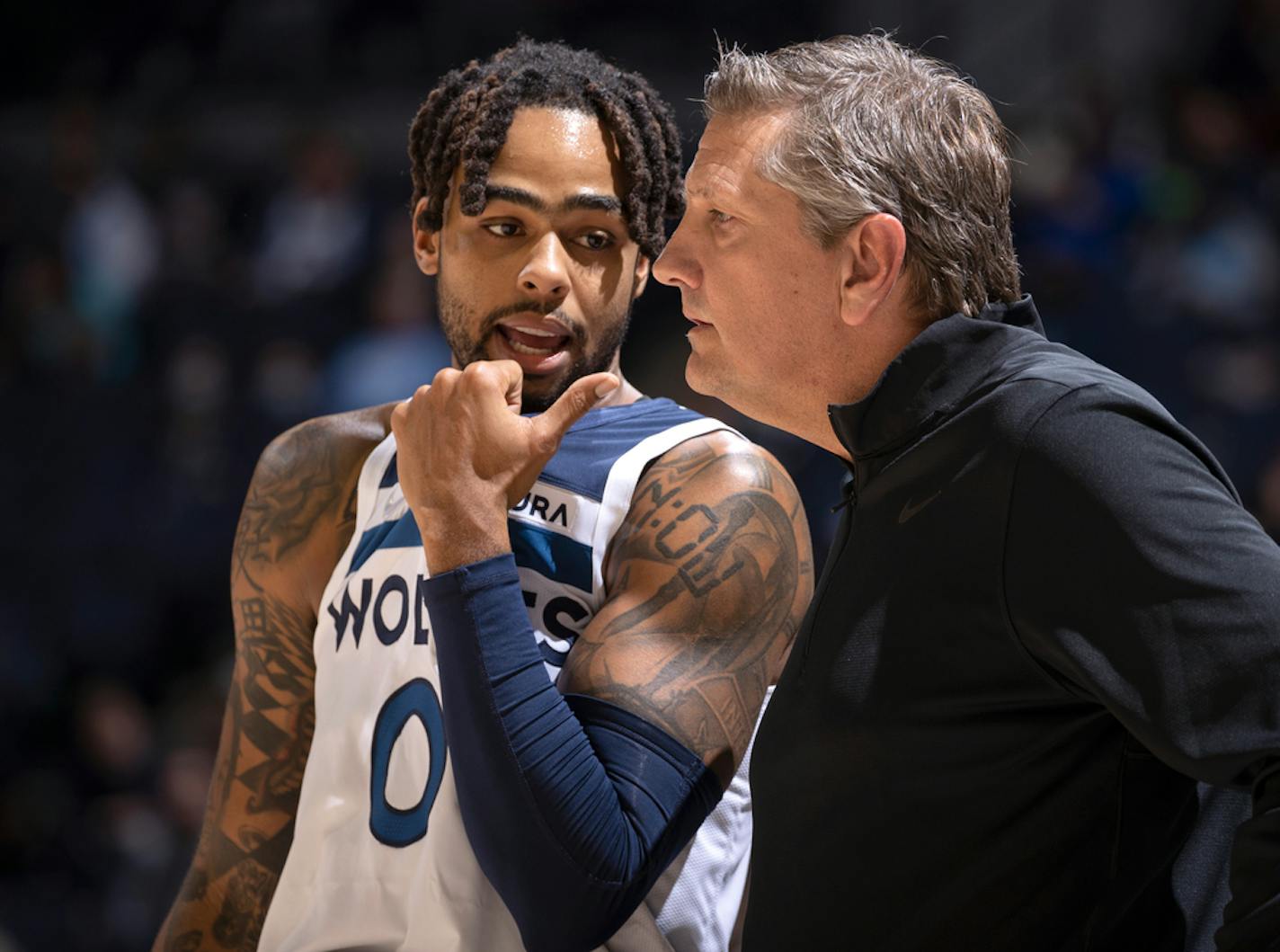 D'angelo Russell (0) and Minnesota Timberwolves head coach Chris Finch. ] CARLOS GONZALEZ • cgonzalez@startribune.com – Minneapolis, Minn., October 25, 2021, Target Center, NBA, Minnesota Timberwolves vs. New Orleans Pelicans