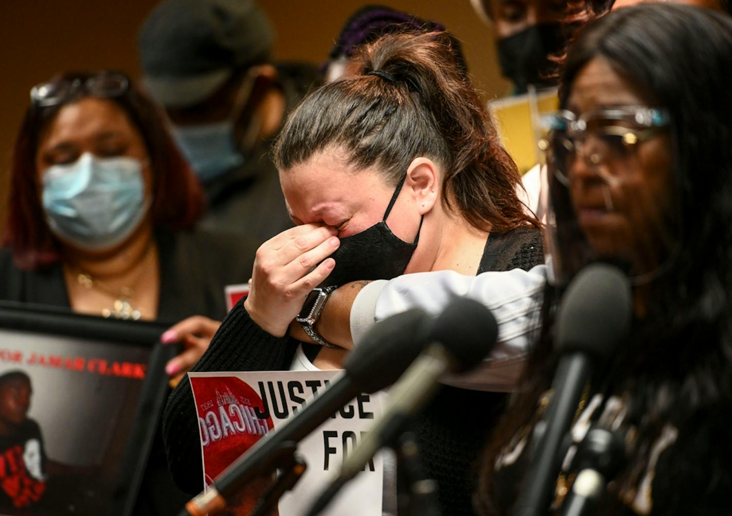 Katie Wright, whose son Daunte Wright was shot and killed by a Brooklyn Center police officer last Sunday, was overcome by emotion during Friday's press conference. ] AARON LAVINSKY • aaron.lavinsky@startribune.com