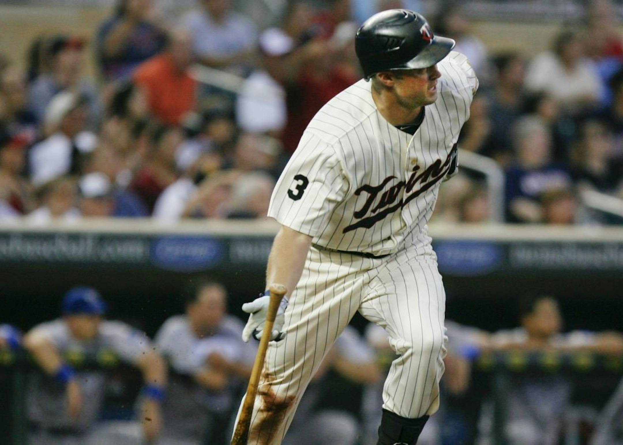 Free agent outfielder Michael Cuddyer