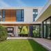 Ultra-modern glass home in Minneapolis offers inside-out living