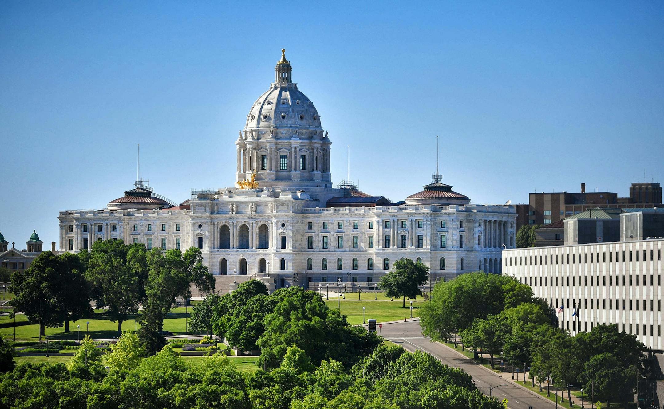 The Minnesota State Capitol is largely quiet, Monday June 5, 2017 but major issues are still unresolved between the Republican legislature and DFL Governor. ] GLEN STUBBE ï glen.stubbe@startribune.com Monday June 5, 2017 EDS: Available for any use ORG XMIT: MIN1706051754160522