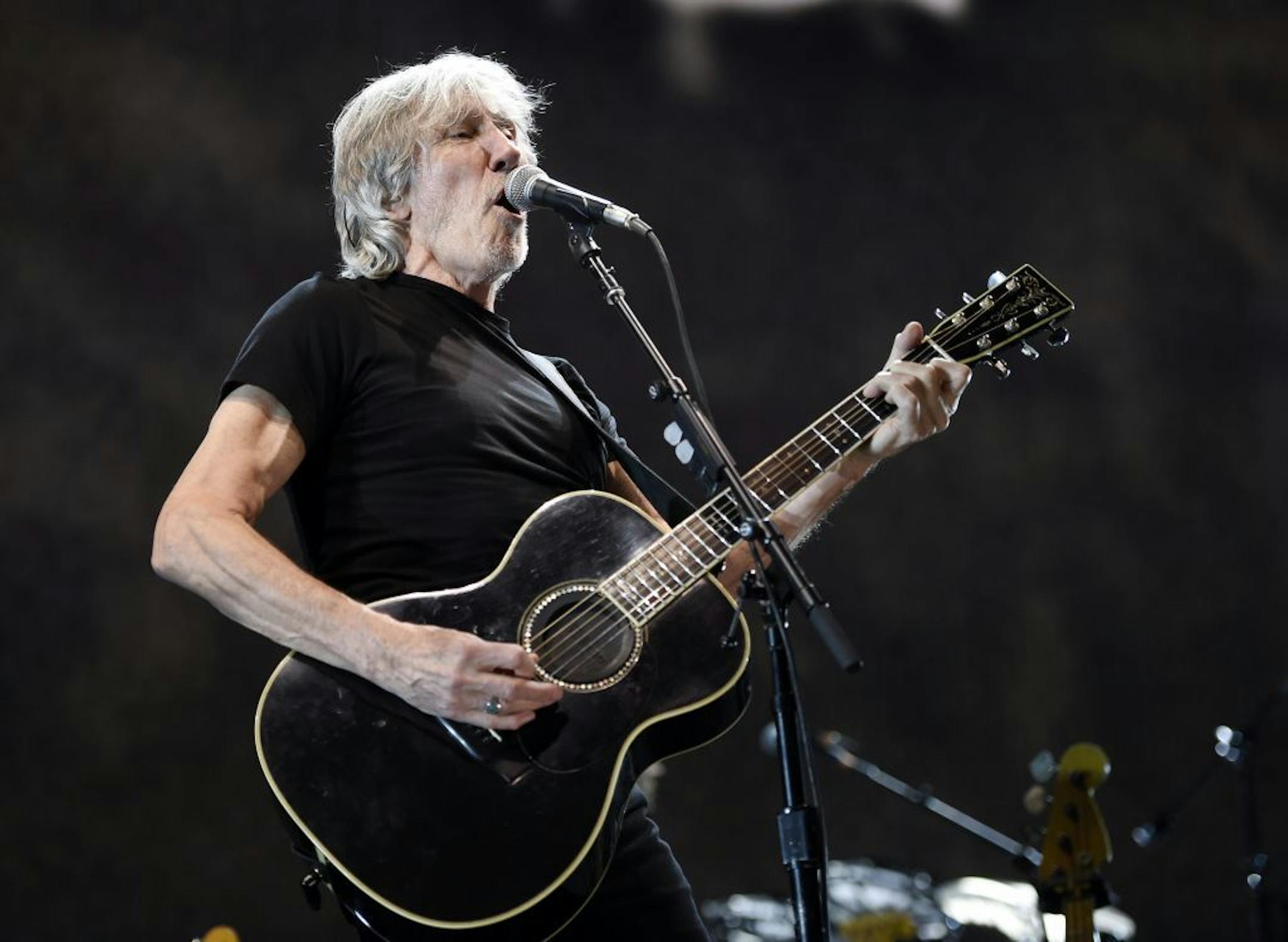 Roger Waters brings his Us & Them Tour to St. Paul.