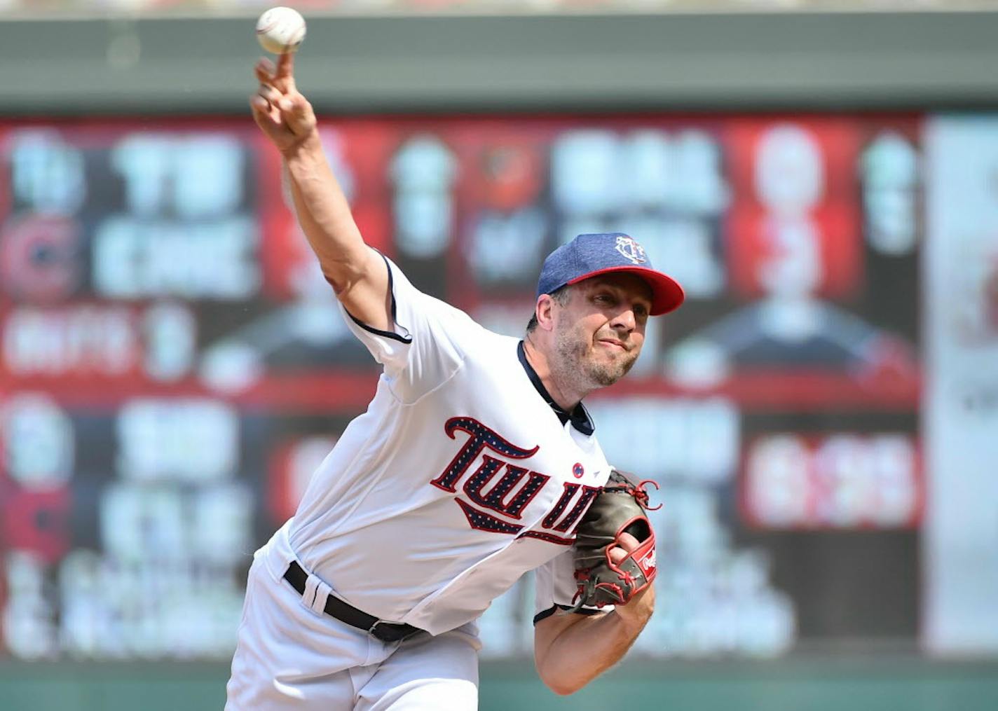 Minnesota Twins closer Brandon Kintzler pitches to the Los Angeles Angels in the ninth inning of a baseball game, Tuesday July 4, 2017, in Minneapolis. The Twins won, 5-4. (AP Photo/John Autey)