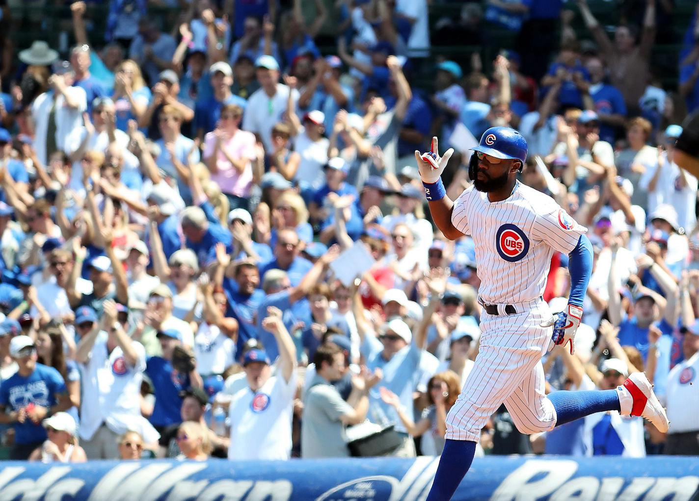 Chicago Cubs center fielder Jason Heyward homers to lead off the first inning against the Milwaukee Brewers on Sunday, Aug. 4, 2019 at Wrigley Field in Chicago, Ill. (Brian Cassella/Chicago Tribune/TNS)