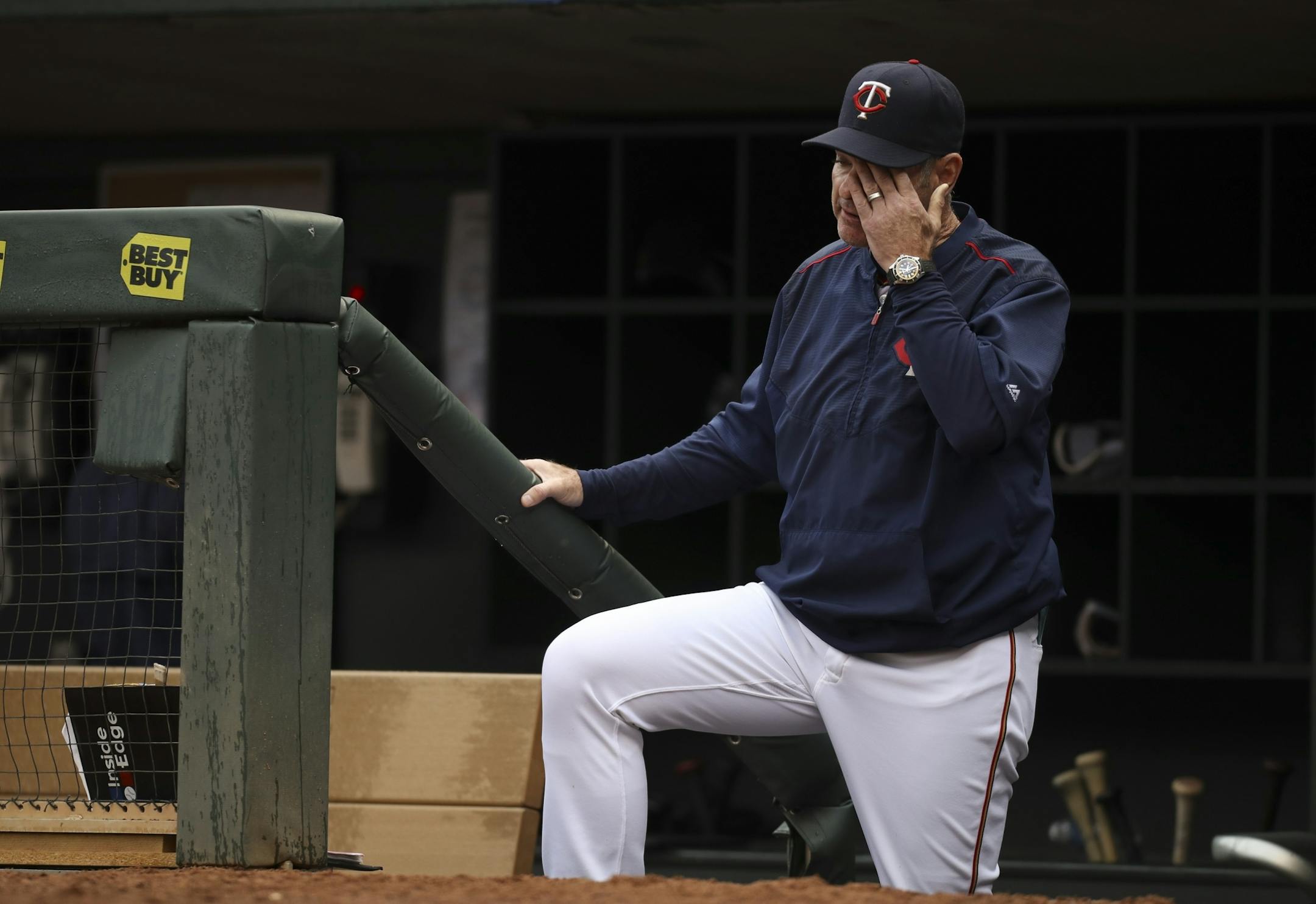 Twins manager Paul Molitor wiped his brow with his team on the field in the ninth inning Sunday afternoon.