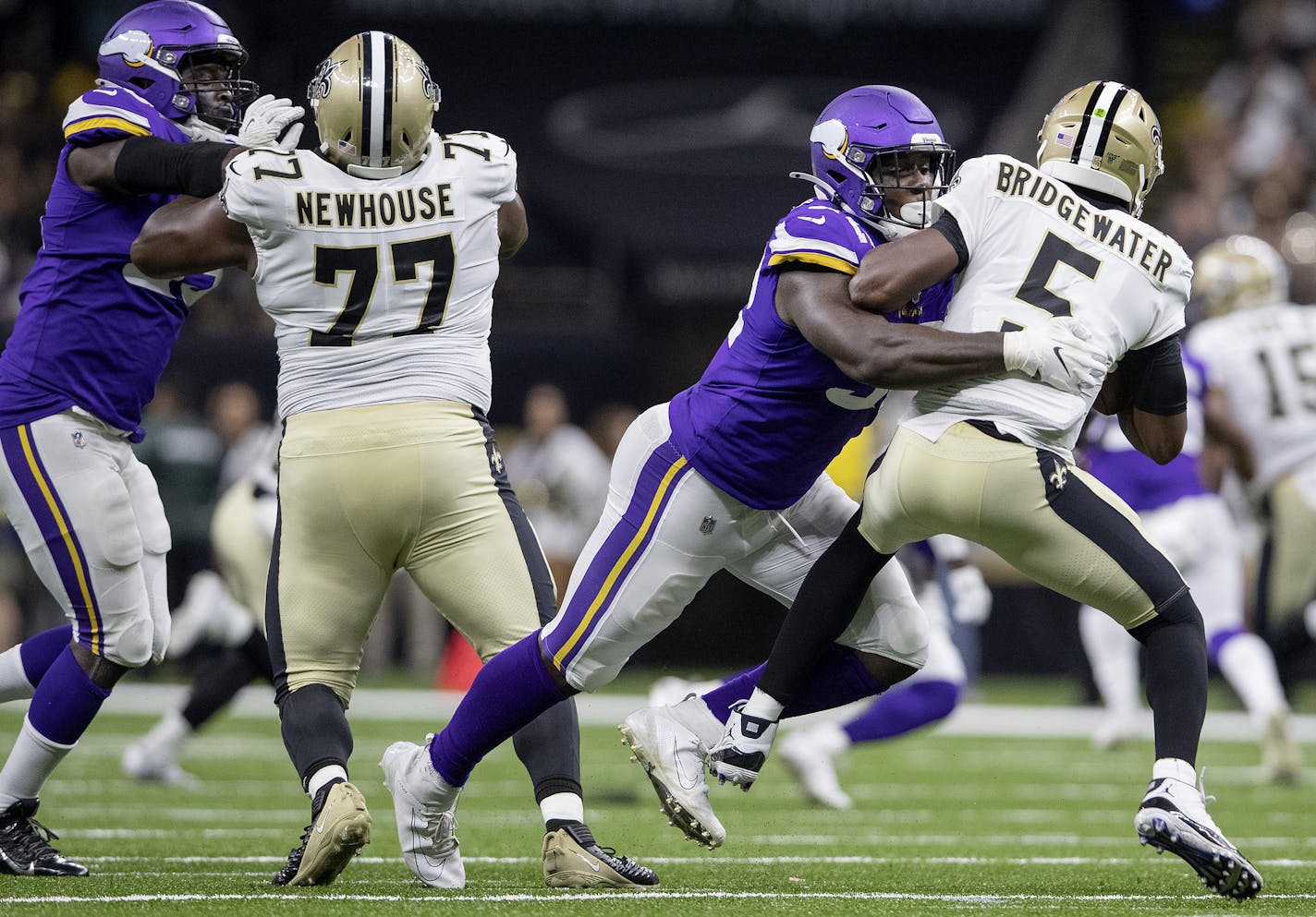 Minnesota Vikings Jalyn Holmes (92) sacked Saints quarterback Teddy Bridgewater. ] CARLOS GONZALEZ &#x2022; cgonzalez@startribune.com &#x2013; New Orleans, LA &#x2013; August 9, 2019, Mercedes-Benz Superdome, NFL Preseason, Minnesota Vikings vs. New Orleans Saints