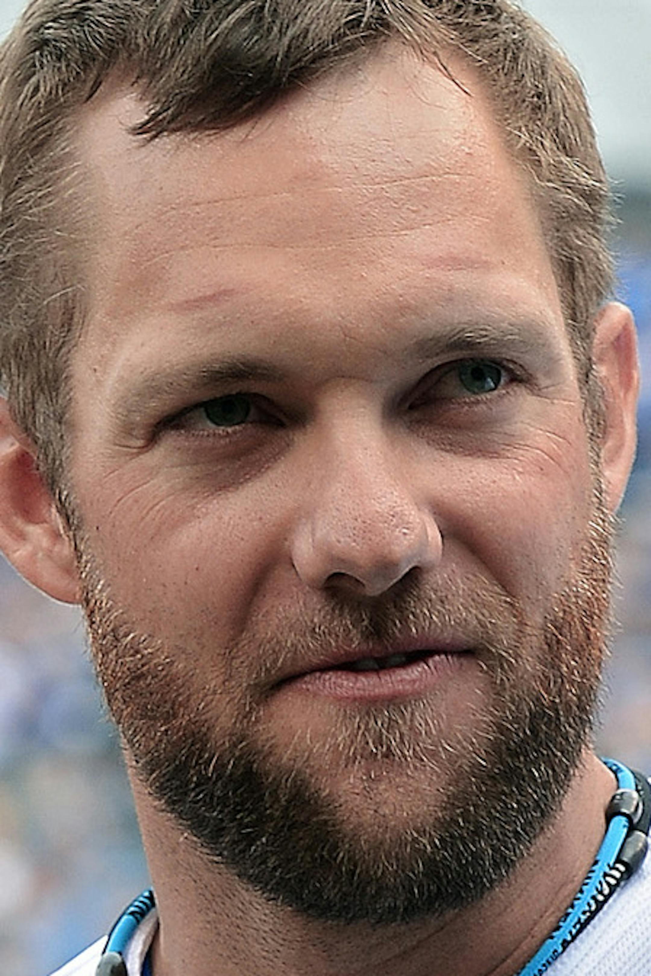 Kansas City Royals left fielder Alex Gordon (4) acknowledges the cheers after receiving his Gold Glove award before Monday's baseball game against the Minnesota Twins on April 8, 2013, at Kauffman Stadium in Kansas City, Missouri. (John Sleezer/Kansas City Star/MCT)