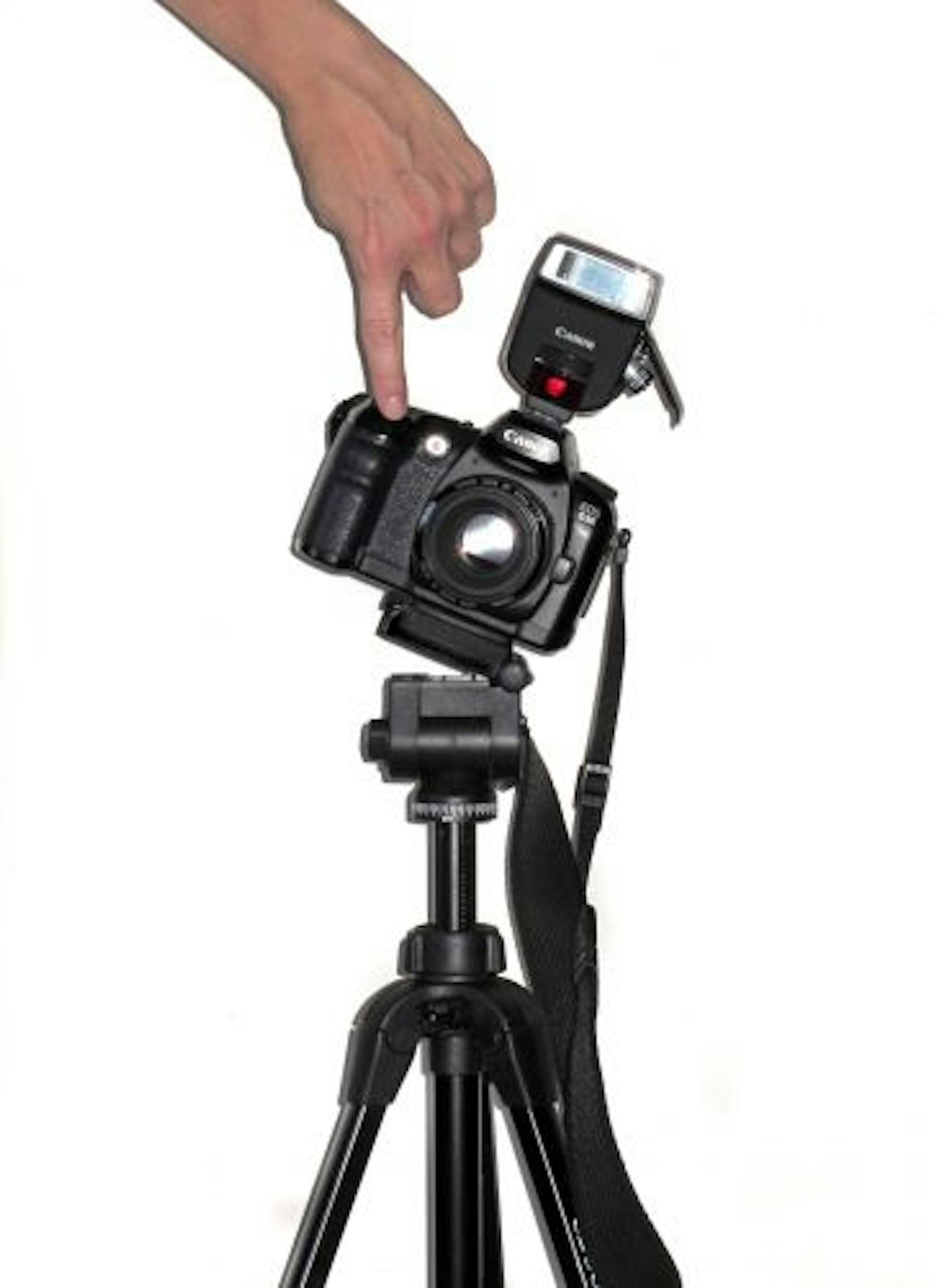 tom sweeney � startribune.com photo illustration for ' camera tips ' tp take better holiday family photos