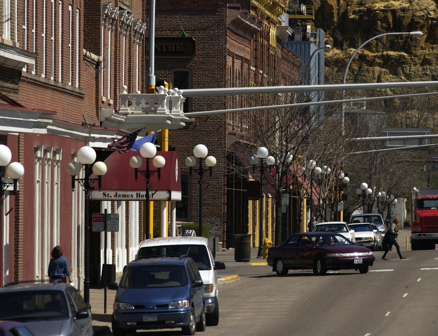 WEDNESDAY_04/17/02_RedWing - - - - - - Looking east toward the river bluffs above Red Wing along Hy 61 in downtown Red Wing.