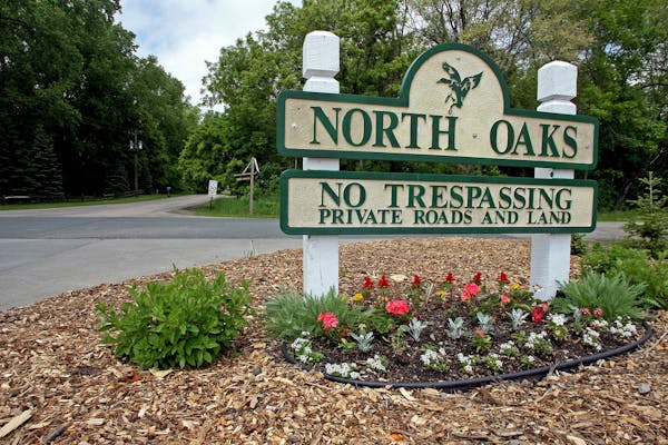 A sign posted at one of three entrances to North Oaks in 2008.