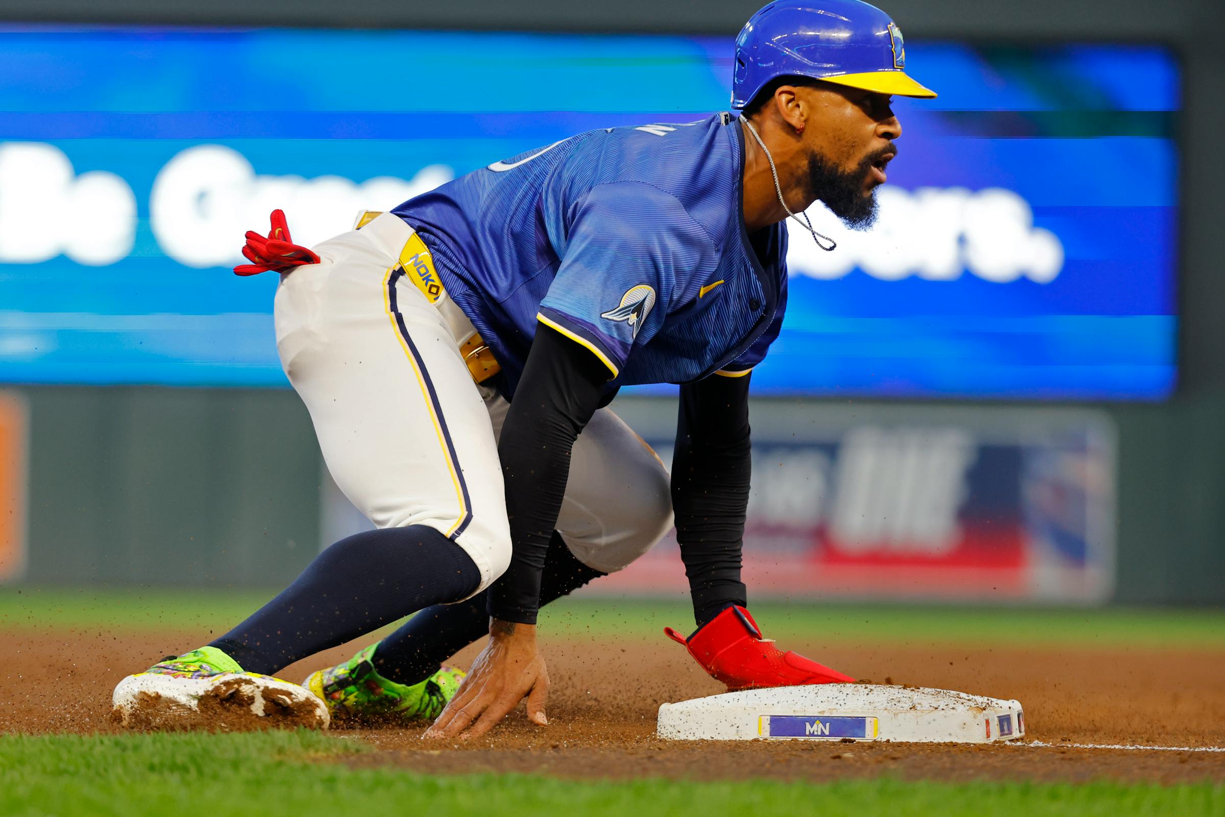 MN Twins offense continues to hum in 7-4 win over San Diego Padres