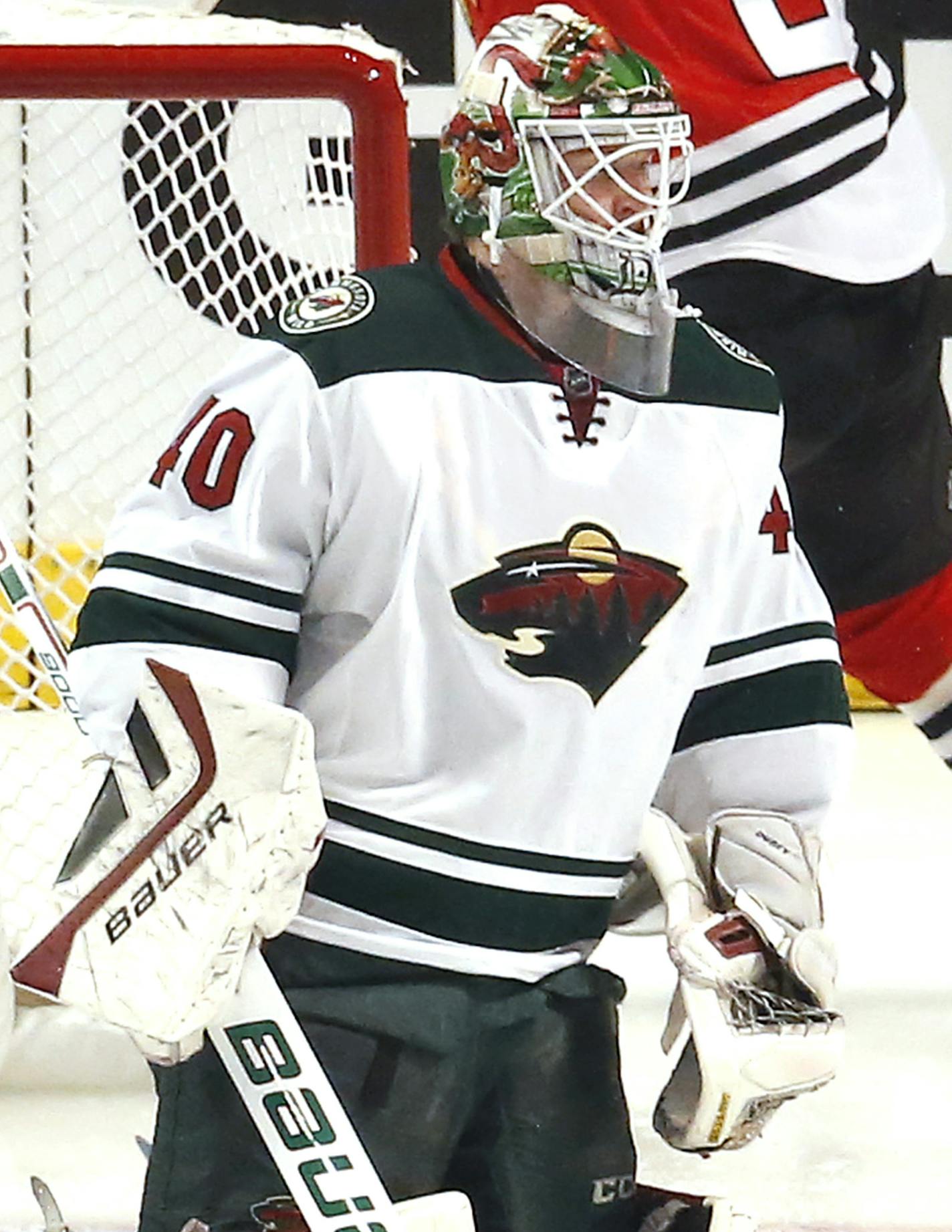 Brandon Saad (20) celebrated after getting the puck past Wild goalie Devan Dubnyk (40) for a goal in the first period. ] CARLOS GONZALEZ cgonzalez@startribune.com, May 1, 2015, Chicago, IL, United Center, NHL, Minnesota Wild vs. Chicago Blackhawks, Game 1, Stanley Cup Playoffs, Round 2