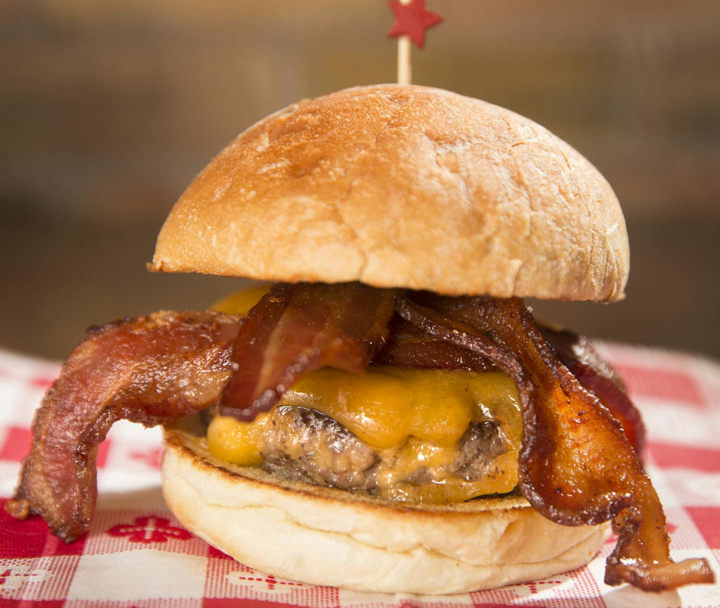 The Tillamook burger at The Bulldog N.E. on Hennepin Avenue in Minneapolis on Friday, January 23, 2015. ] LEILA NAVIDI leila.navidi@startribune.com /