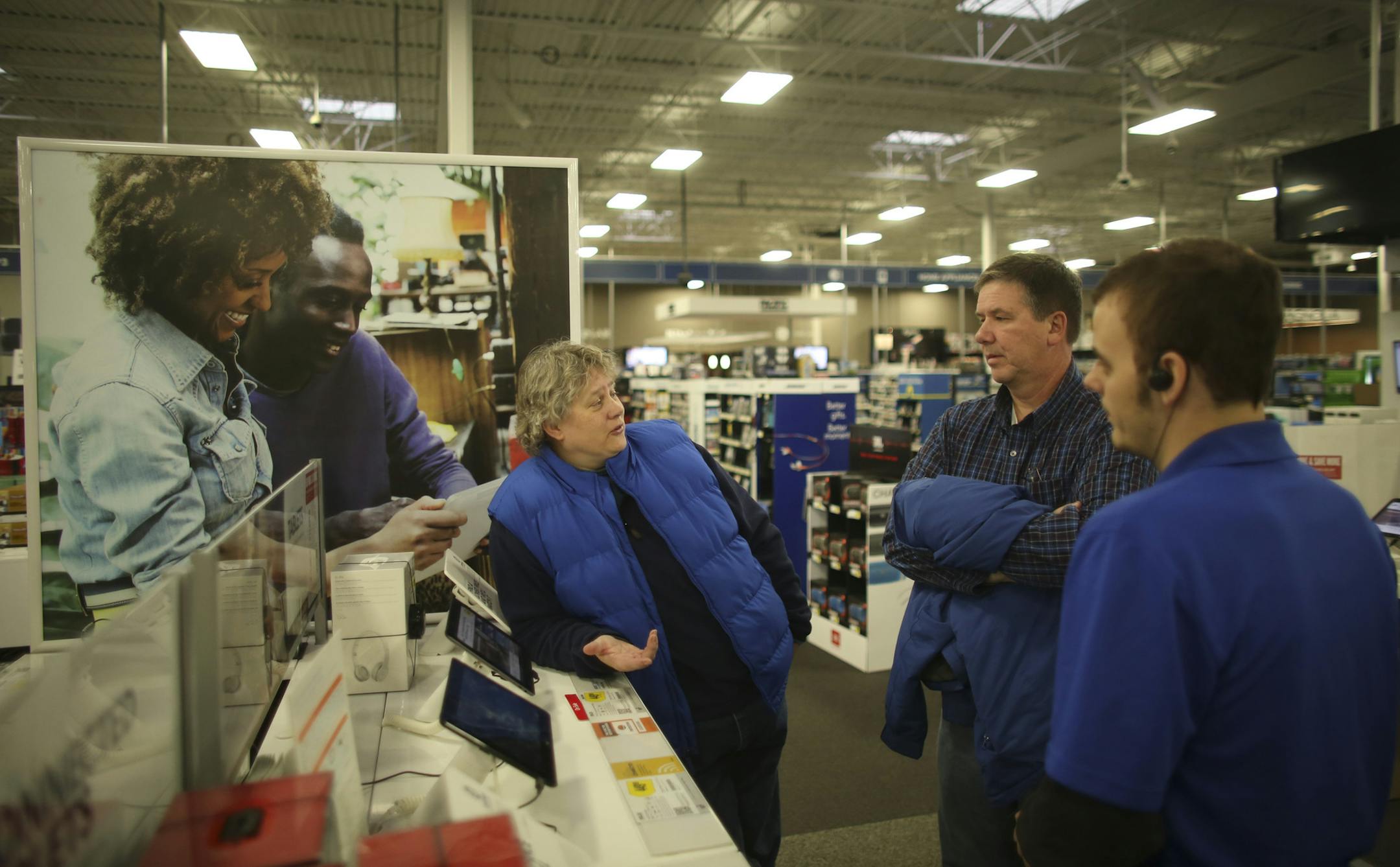 Richfield-based Best Buy appears to have driven strong traffic through multiple categories in-store and online over the Black Friday/Cyber Monday weekend.