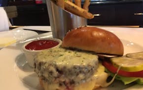 Expensive but worth it: Capital Grille shows steakhouses do burgers right