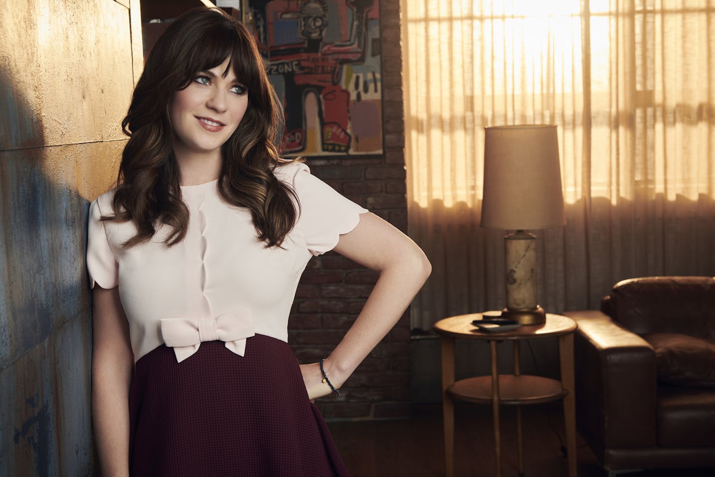 NEW GIRL: Zooey Deschanel returns as Jess in season seven of NEW GIRL coming soon to FOX. &#xa9;2017 Fox Broadcasting Co. Cr: Jeff Lipsky/FOX