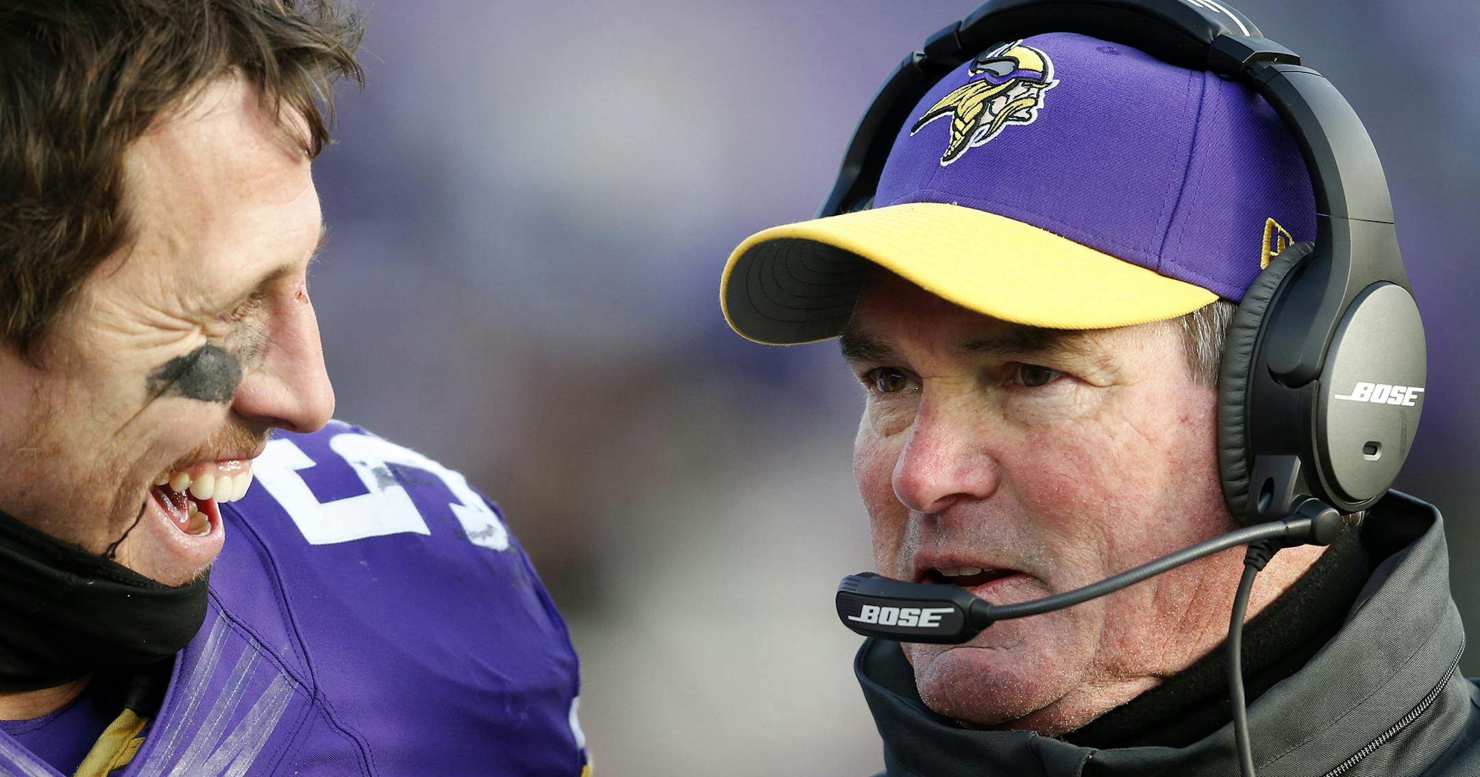 Chad Greenway spoke with Vikings head coach Mike Zimmer in the final minute of the game. Minnesota beat Carolina by a final score of 31-13. ] CARLOS GONZALEZ cgonzalez@startribune.com - November 30, 2014, Minneapolis, Minn., TCF Bank Stadium, NFL, Minnesota Vikings vs. Carolina Panthers ORG XMIT: MIN1411301523040743