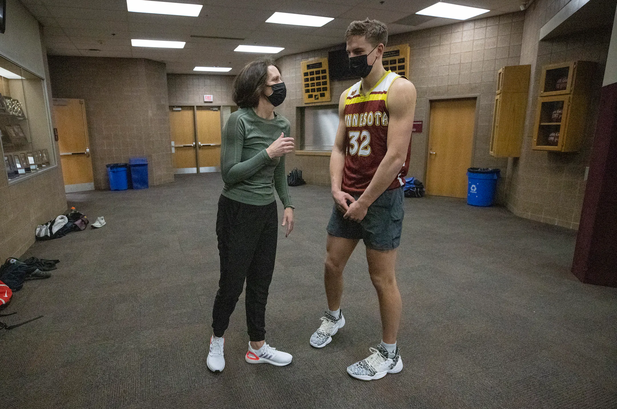 Top recruit Will Tschetter will get to basketball once his chores are done