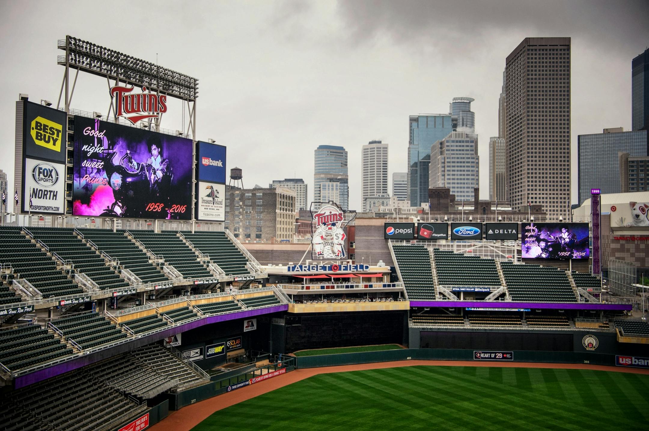 "Goodnight Sweet Prince" read the display screens in Target Field following the announcement of Prince's death.