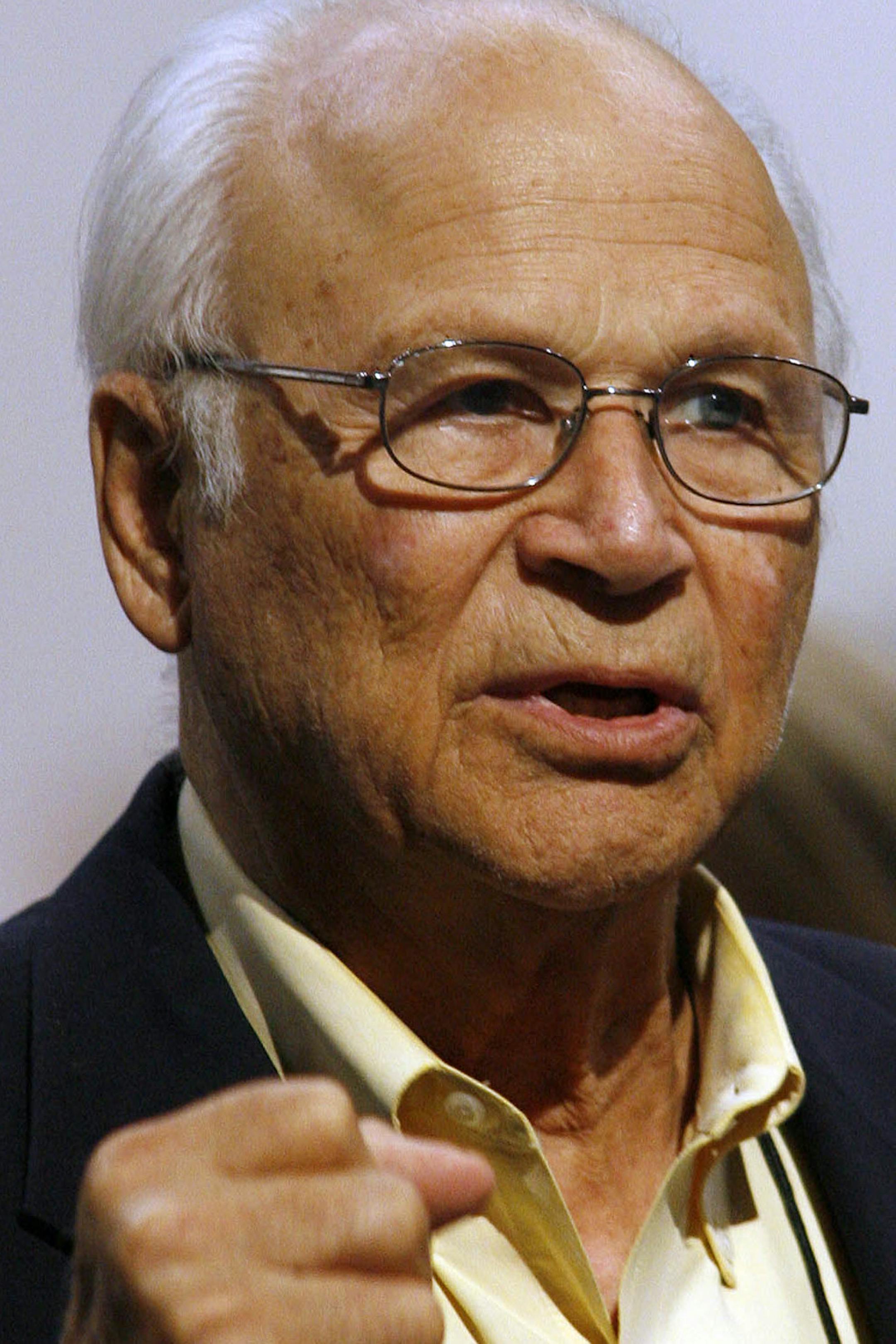 MARLIN LEVISON * mlevison@startribune.com Assign. #20009264A August 21, 2009] GENERAL INFORMATION: ELCA membership meeting in convention at the Minneapolis Convention Center voted to allow same sex leadership in their churches pastoral positions. IN THIS PHOTO: Update photo of former Minnesota Governor Al Quie. ORG XMIT: MIN2013091918503085