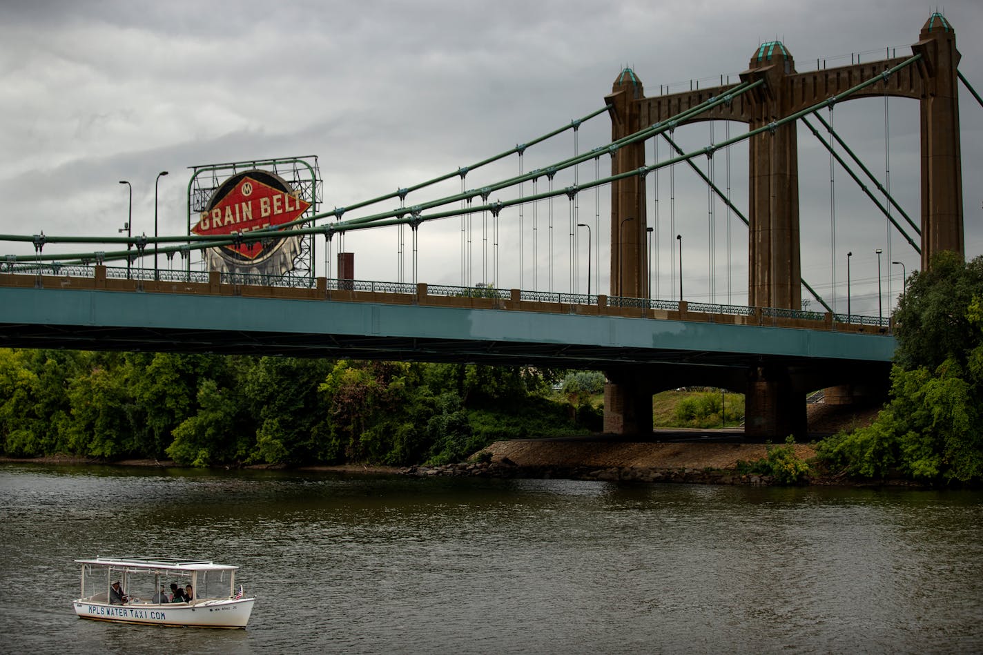 Hennepin Avenue Bridge