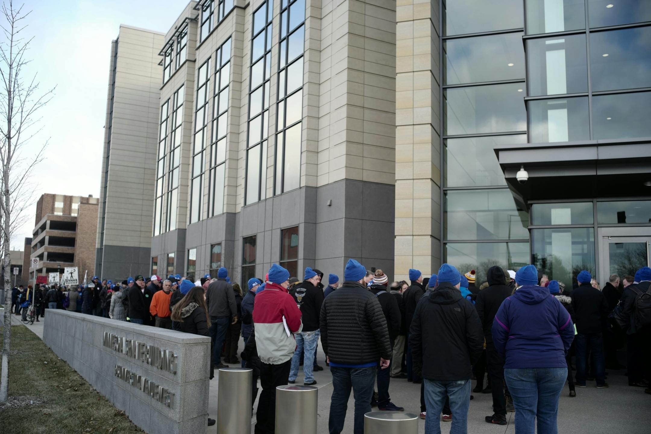 Both opponents and supports of Line 3 lined up before the doors opened to the Senate Building at 9am.
