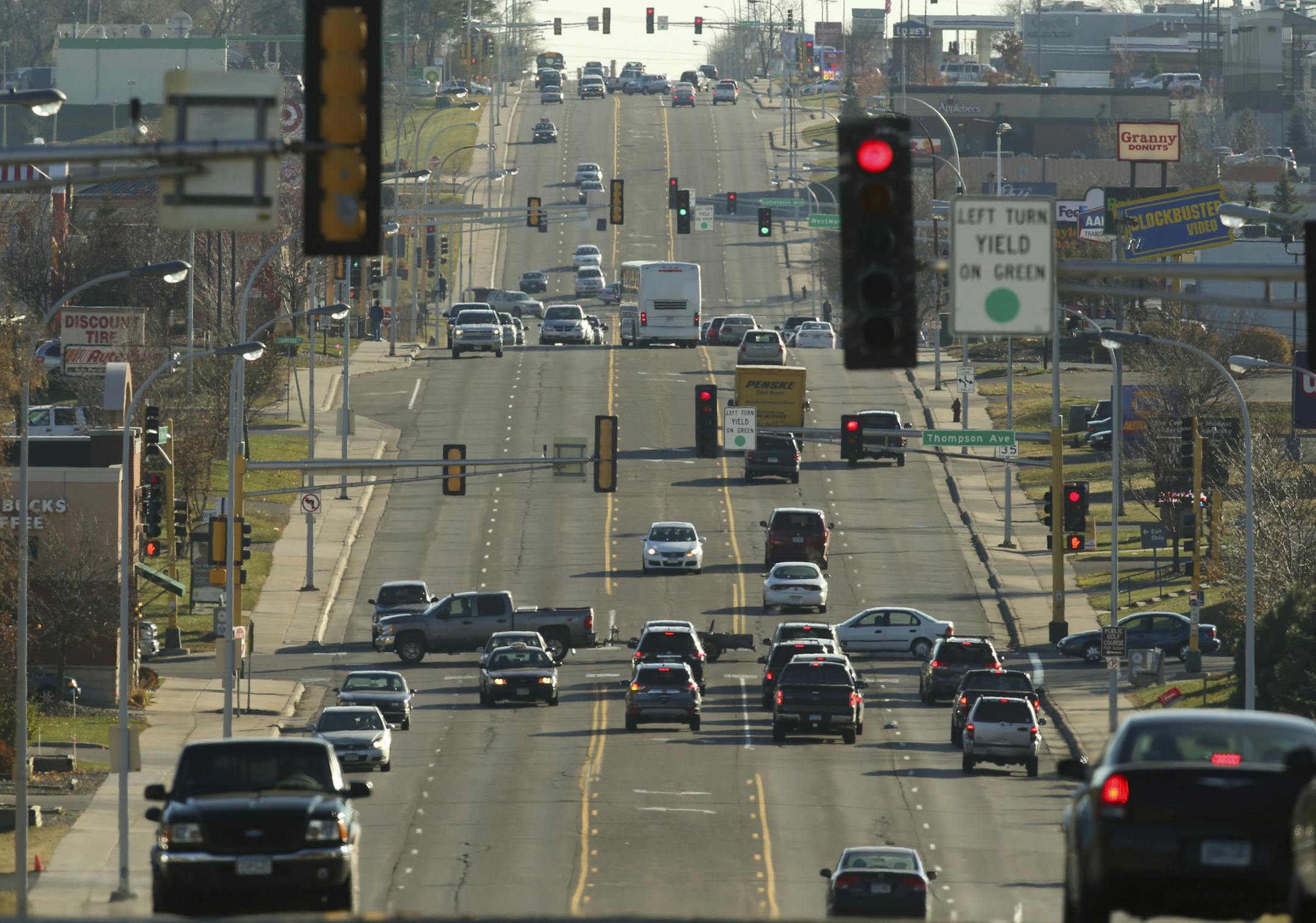West St. Paul is heading into the largest, most expensive public works project in the city's history: the reconstruction of Robert Street. Officials and residents had wanted the new street to transform the sea of concrete on Robert and give the city a new face. But now landscaping plans are out and there is no room in the boulevard for trees. The view looking south on S. Robert St. from Logan AVe. E. in West St. Paul Tuesday afternoon, November 12, 2013. ] JEFF WHEELER ¬• jeff.wheele