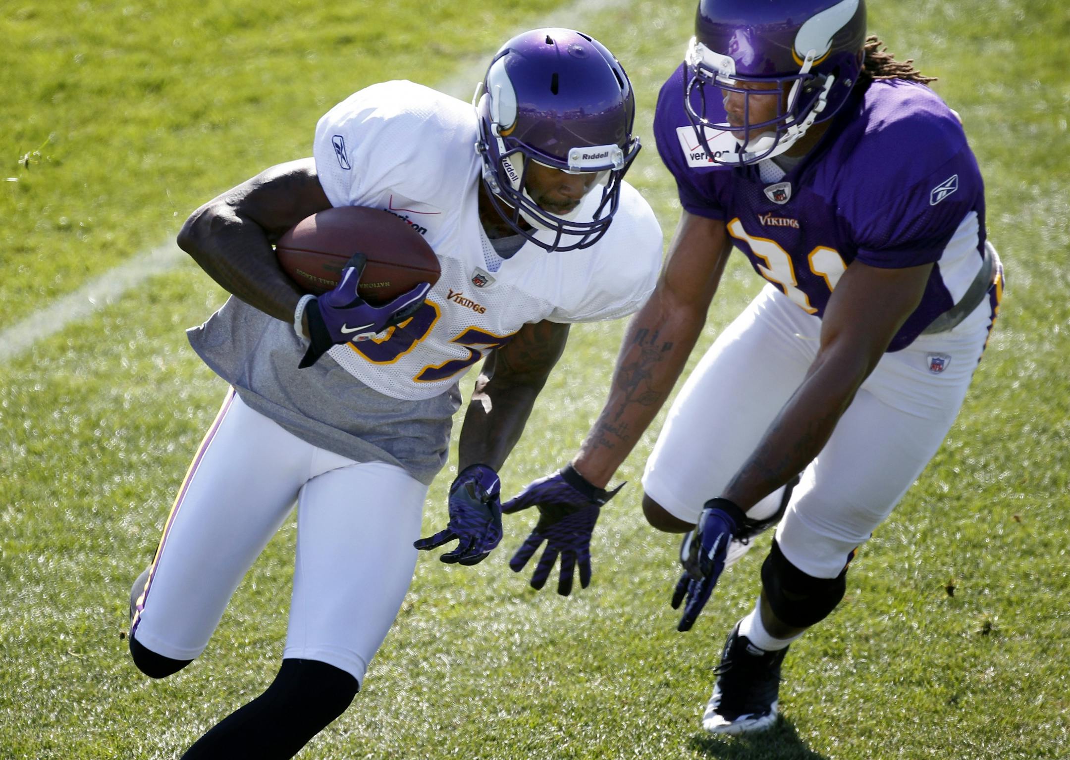 Bernard Berrian (87)