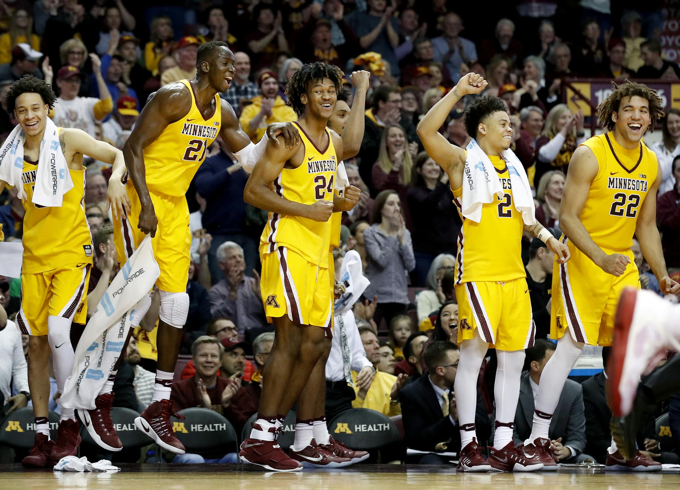 Players on the Gophers bench reacted to a basket by a teammate in the final minute of the game. Minnesota beat Nebraska by a final score of 88-73. ] CARLOS GONZALEZ ï cgonzalez@startribune.com - March 2, 2017, Minneapolis, MN, Williams Arena, NCAA Basketball, Big 10, University of Minnesota Gophers vs. Nebraska Cornhuskers ORG XMIT: MIN1703022027497182