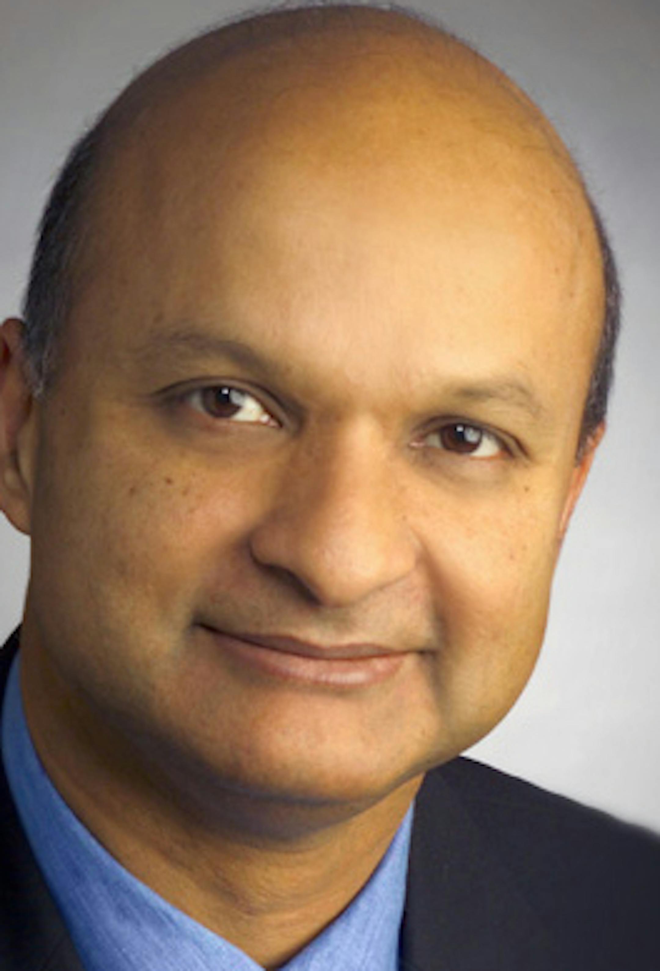 In this photo provided by Medtronic Inc., the new chairman and CEO Omar Ishrak is shown. Medtronic Inc., the world's biggest medical device maker, said Wednesday, May 11, 2011, that Omar Ishrak of GE Healthcare will become its new chairman and CEO in June. (AP Photo/Medtronic Inc.) ORG XMIT: MIN2013021916095480
