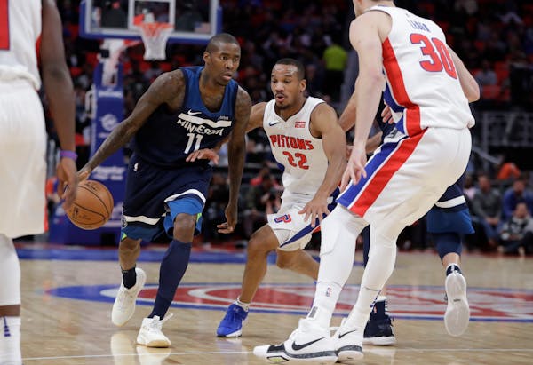 Before Monday's game at Miami, veteran Jamal Crawford, left, led the second unit in minutes played with 21 minutes averaged a game.