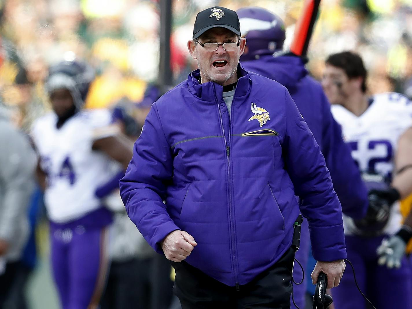 Vikings head coach Mike Zimmer tried to get the attention of a referee in the third quarter.