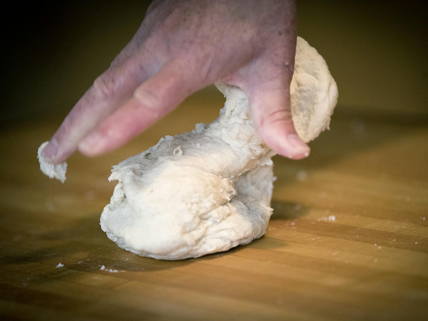 Baking Central features a seasonal treat apple strudel, Thursday, September 7, 2017 in Edina, MN. ] ELIZABETH FLORES &#xef; liz.flores@startribune.com