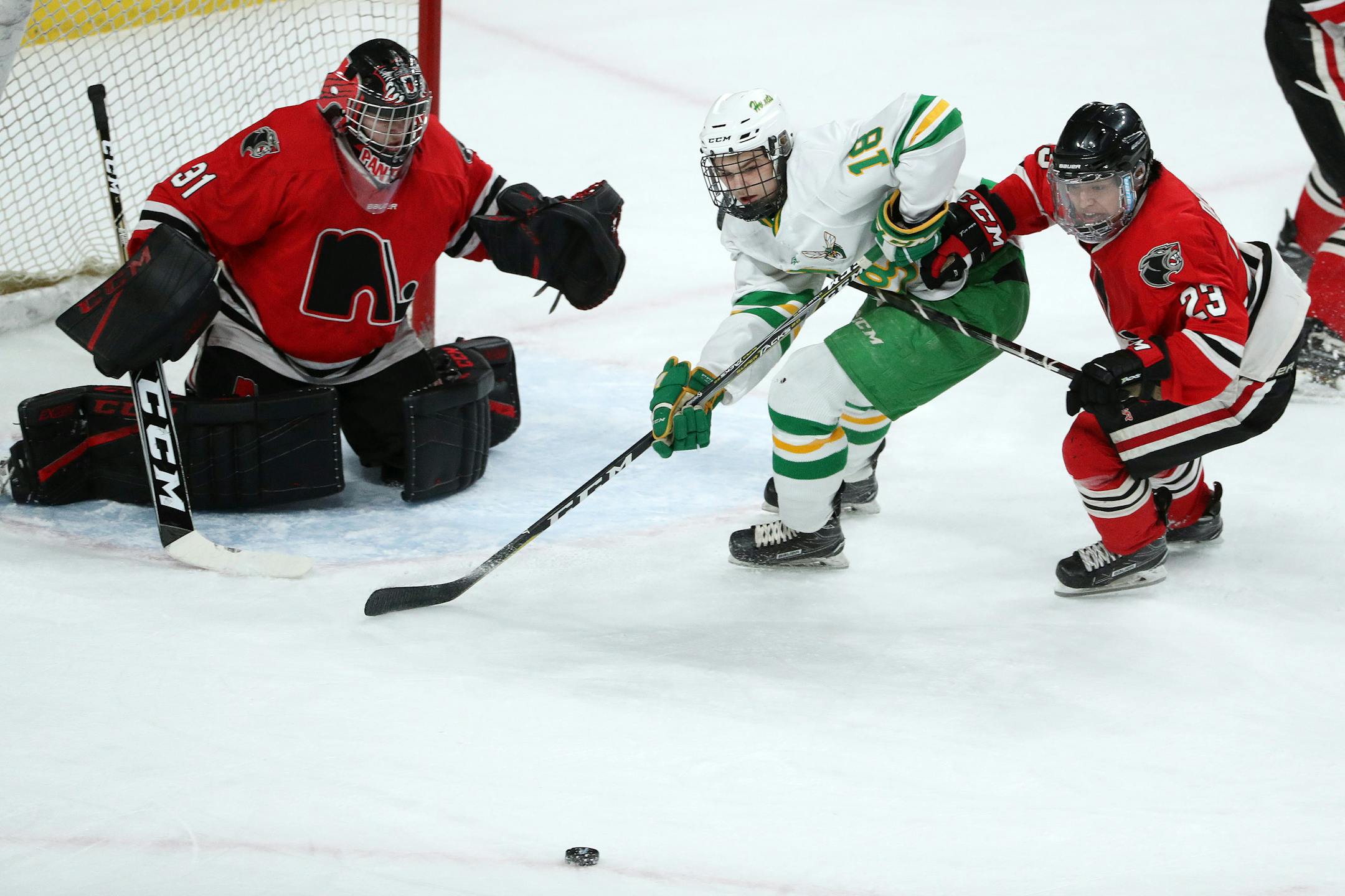 Edina's Mason Nevers has been part of two top lines — and takes after his talented dad.