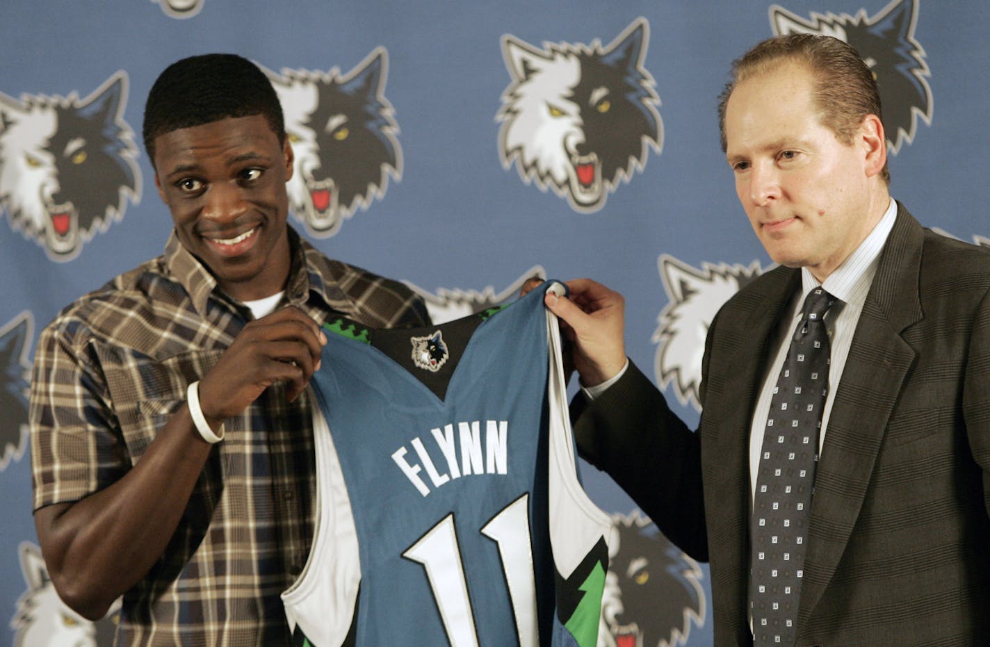 David Kahn, right, might like to take that jersey &#x2014; and his draft decisionmaking &#x2014; in for some adjustment. If that name were Curry and that ballplayer were Stephen Curry instead of Jonny Flynn, there would be no Sam Bowie-over-Michael Jordan draft comparisons.