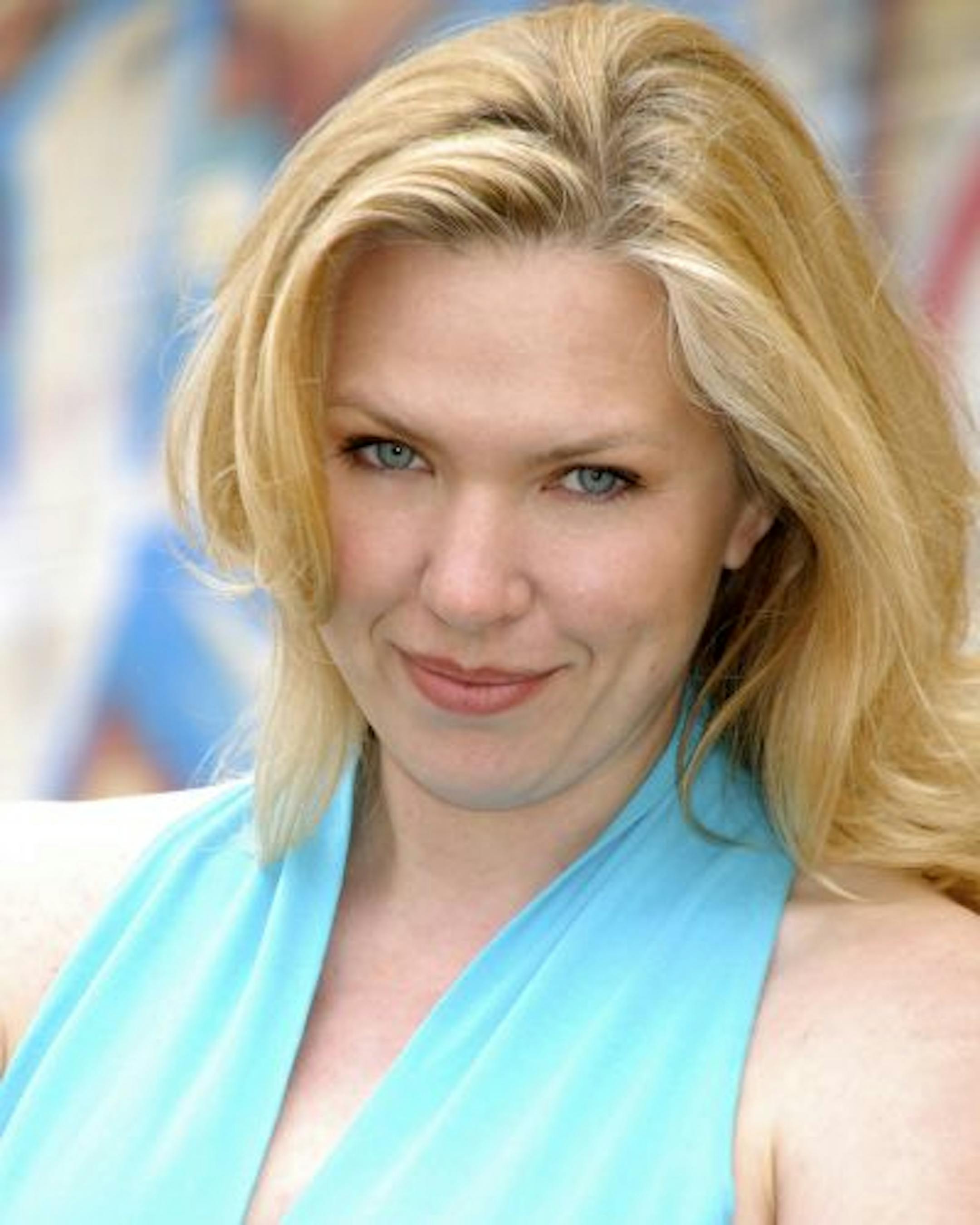 Karin Wolverton, soprano